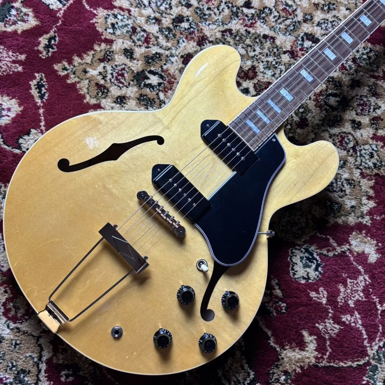 GibsonES-330