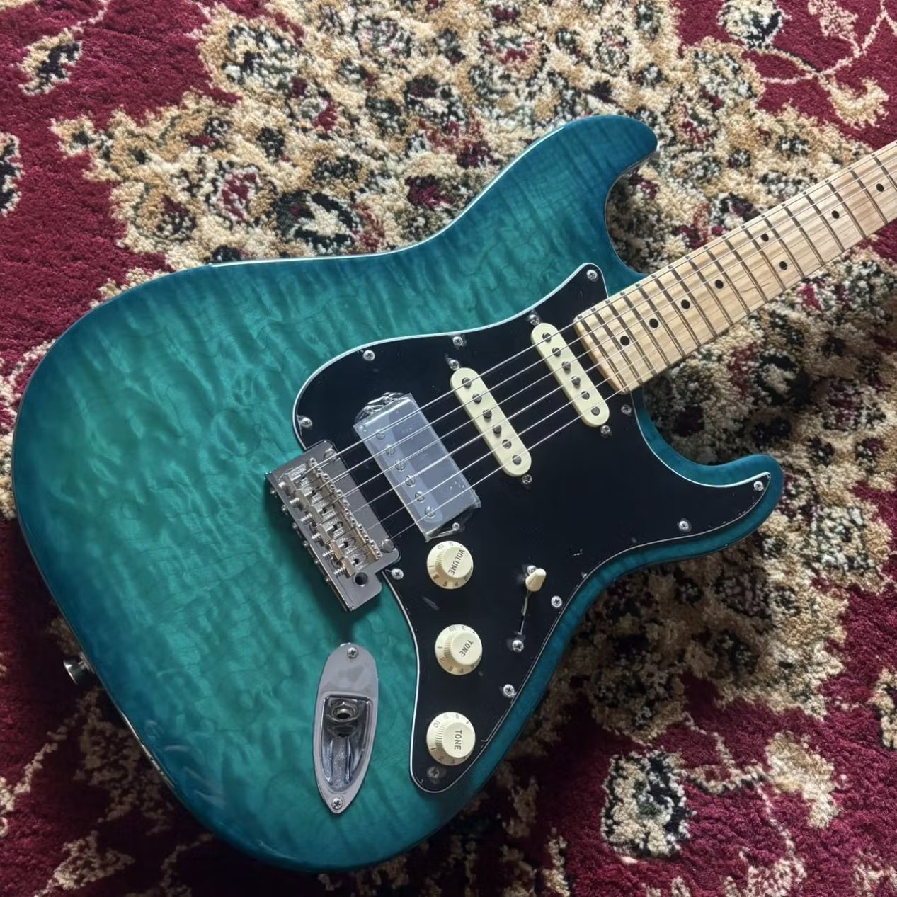 FenderAM SHOWCASE ST SSH M