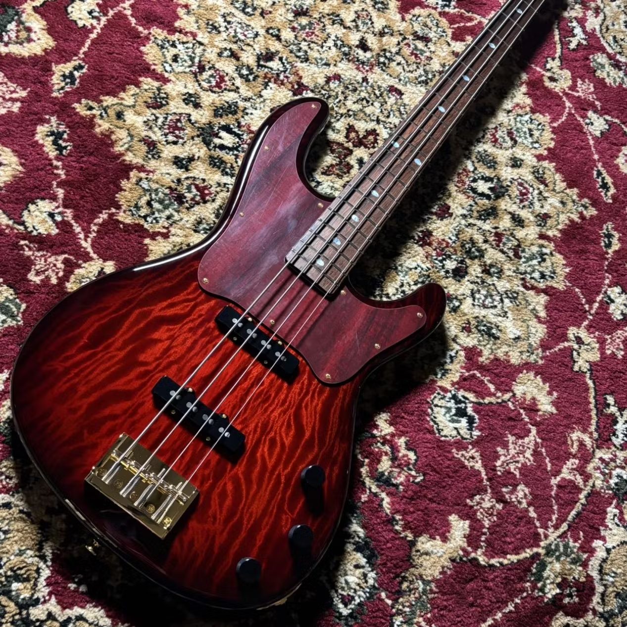 Freedom Custom Guitar ResearchO.S. Blowzer 4st. FT "JJ" / ー 膳 ー