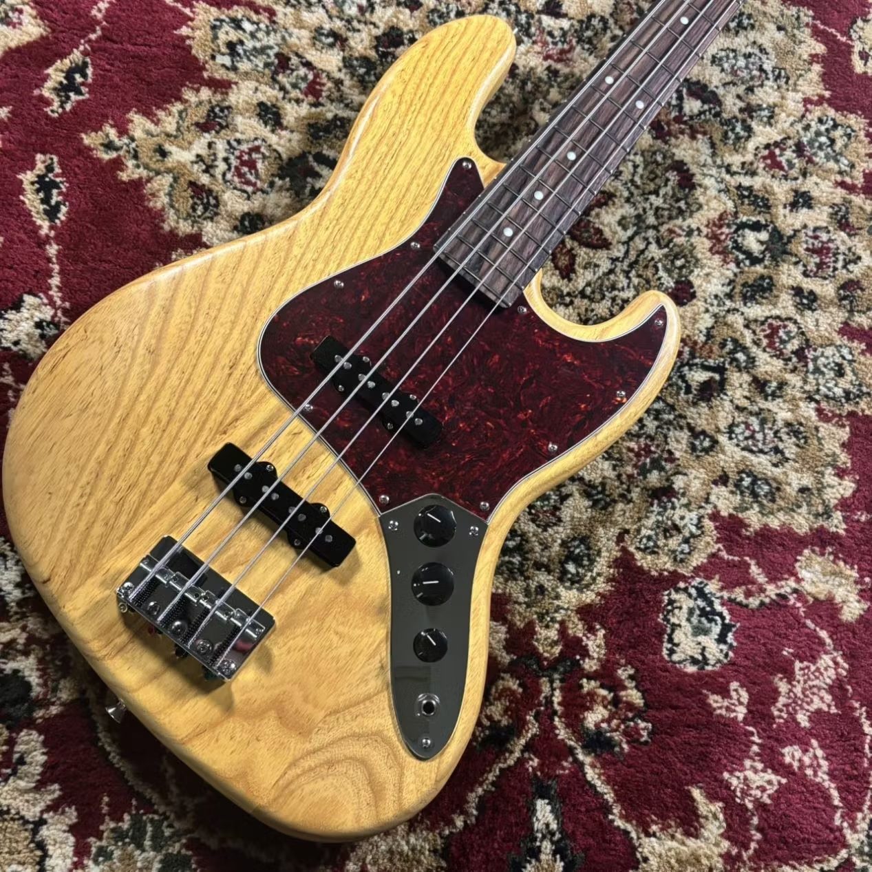 限定品Fender:Made in Japan Limited Jazz Bass , Raw Ash