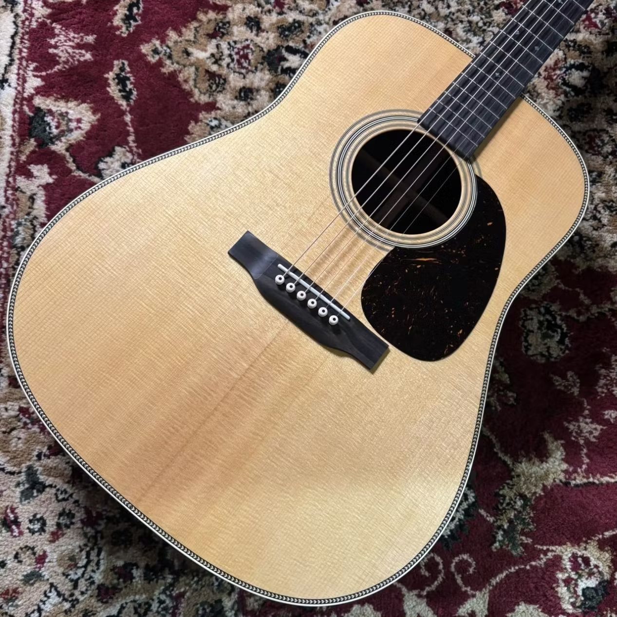 MartinHD-28 Standard