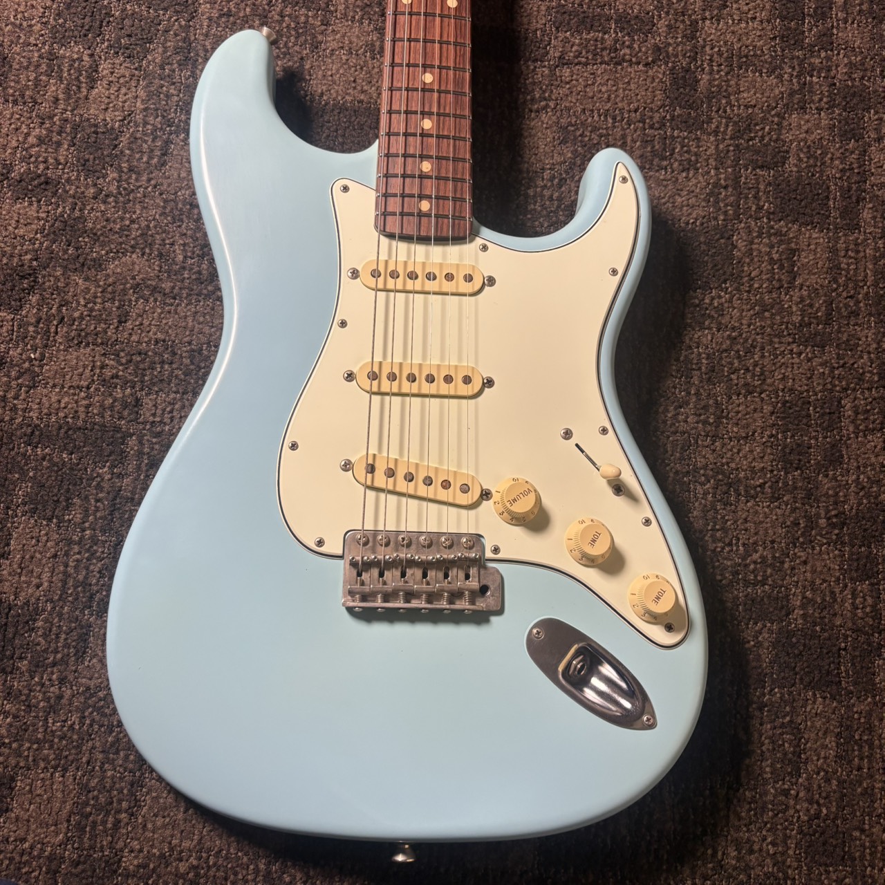 Freedom Custom Guitar ResearchO.S. Retro ST Sonic Blue