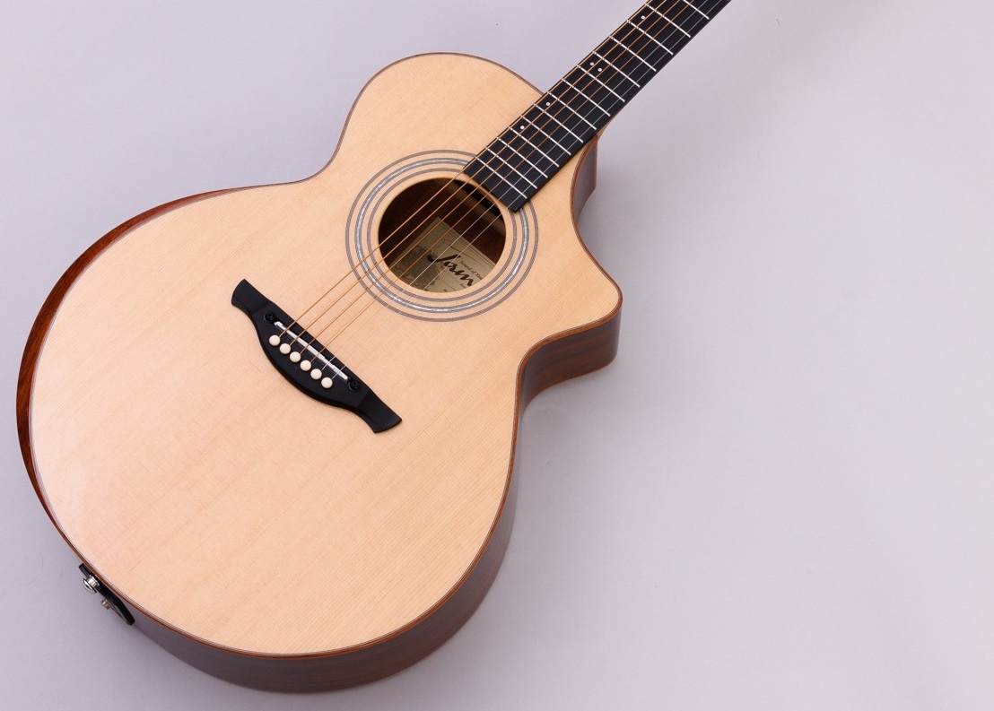 島村楽器パークプレイス大分店に、James(ジェームス)のエレアコギター「J-700CII NAT」が入荷いたしました！ はじめての1本としても、買い替えのステップアップギターとしてもおすすめできる、“長く付き合える”こだわり派入門モデルです🎶 🌳弾きやすさを追求したネック設計 手の小さな方や女性の [&hellip;]