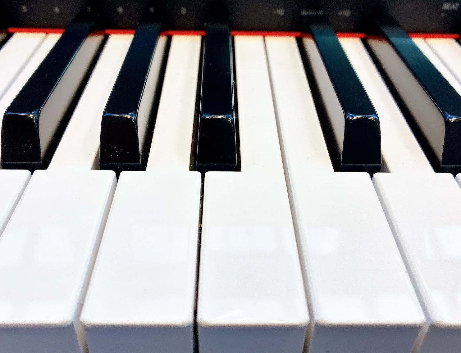 島村楽器パークプレイス大分店では、ピアノのお手入れに使うクリーナー等を店頭販売中です✨ 初心者の方でピアノを自分でお手入れするのは、何を揃えればいいか分からない方もいらっしゃるかと思われます。しかし！お手入れグッズさえあれば意外と簡単にメンテナンスできちゃいますよ👍 ピアノの鍵盤やボディなど、パーツ [&hellip;]