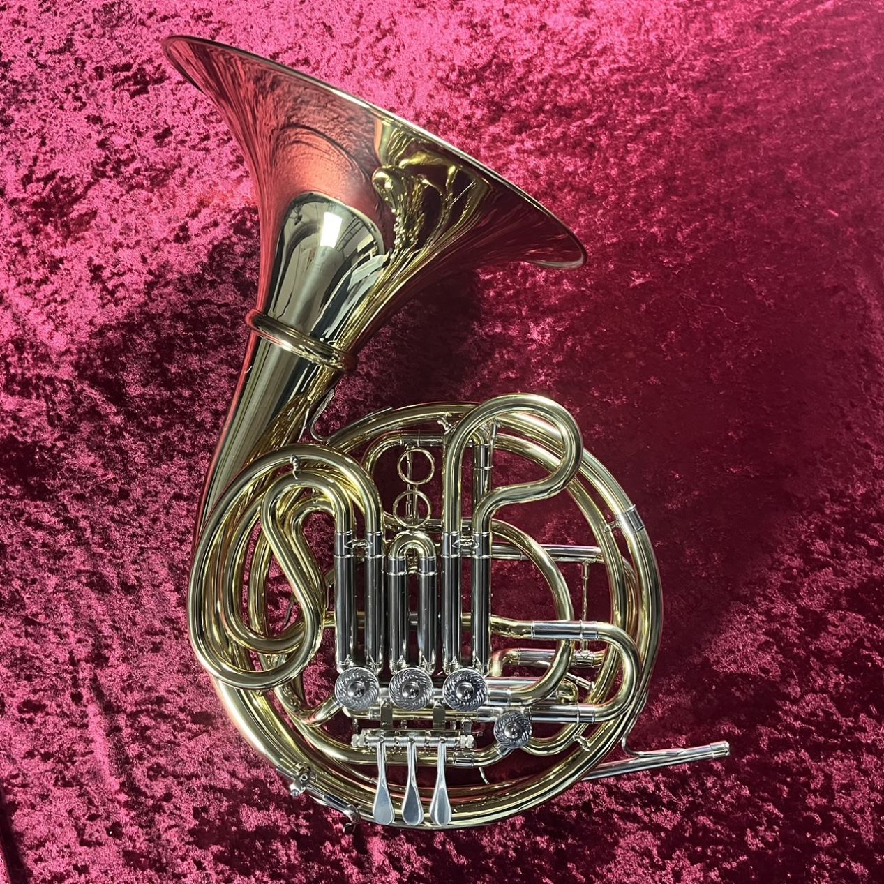 Eastmanの代表的モデルのクルスペモデルEastman / EFH682DR