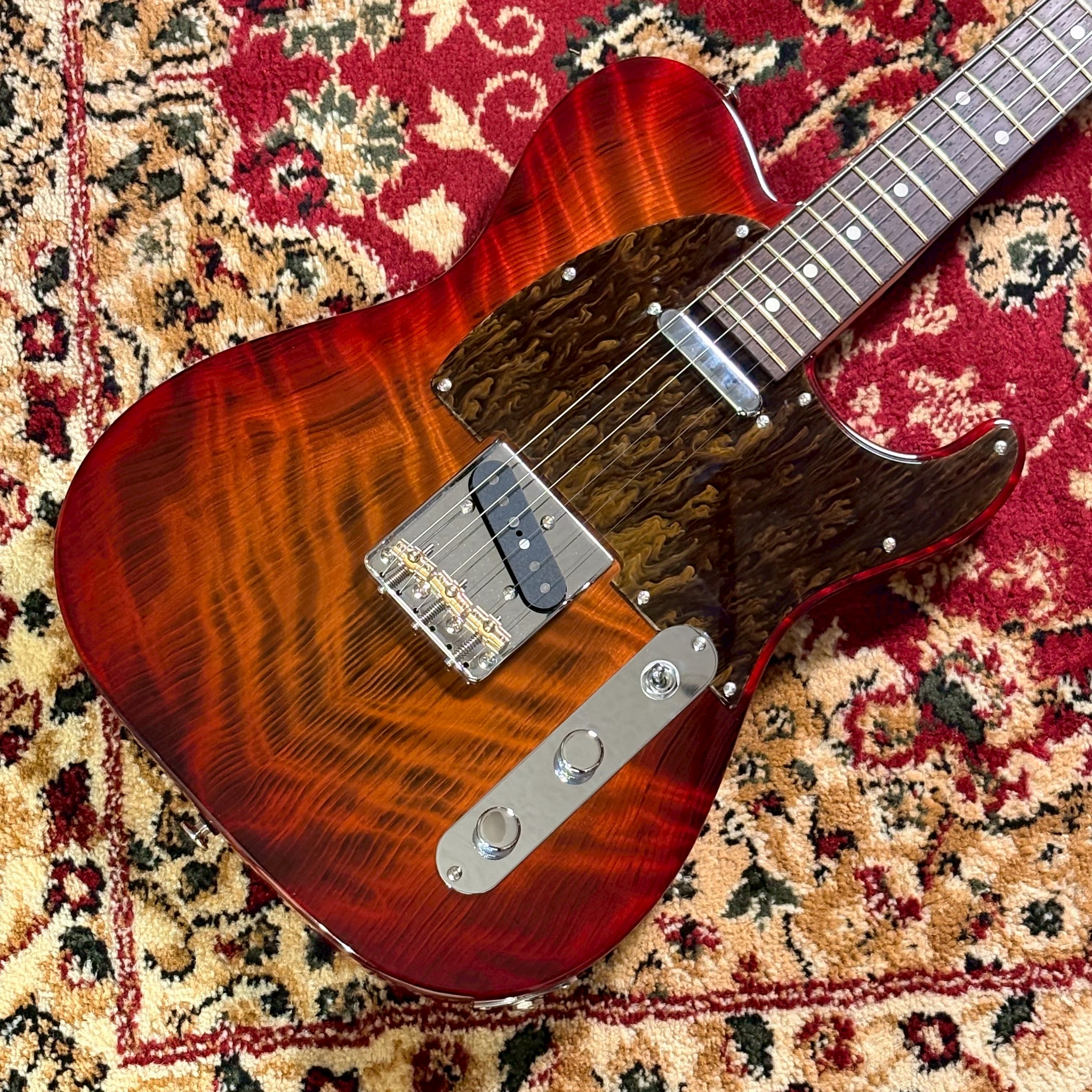 MOMOSEMT-RED WOOD LTD/W CS