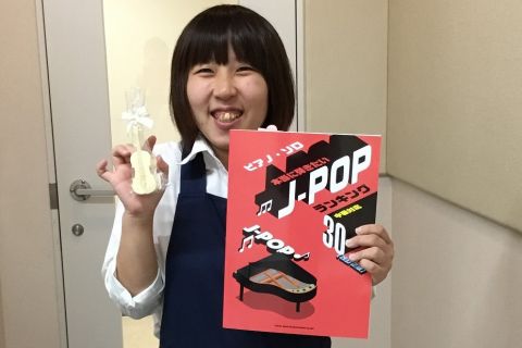 スタッフ写真 楽譜、ファンシーグッズ 黒川