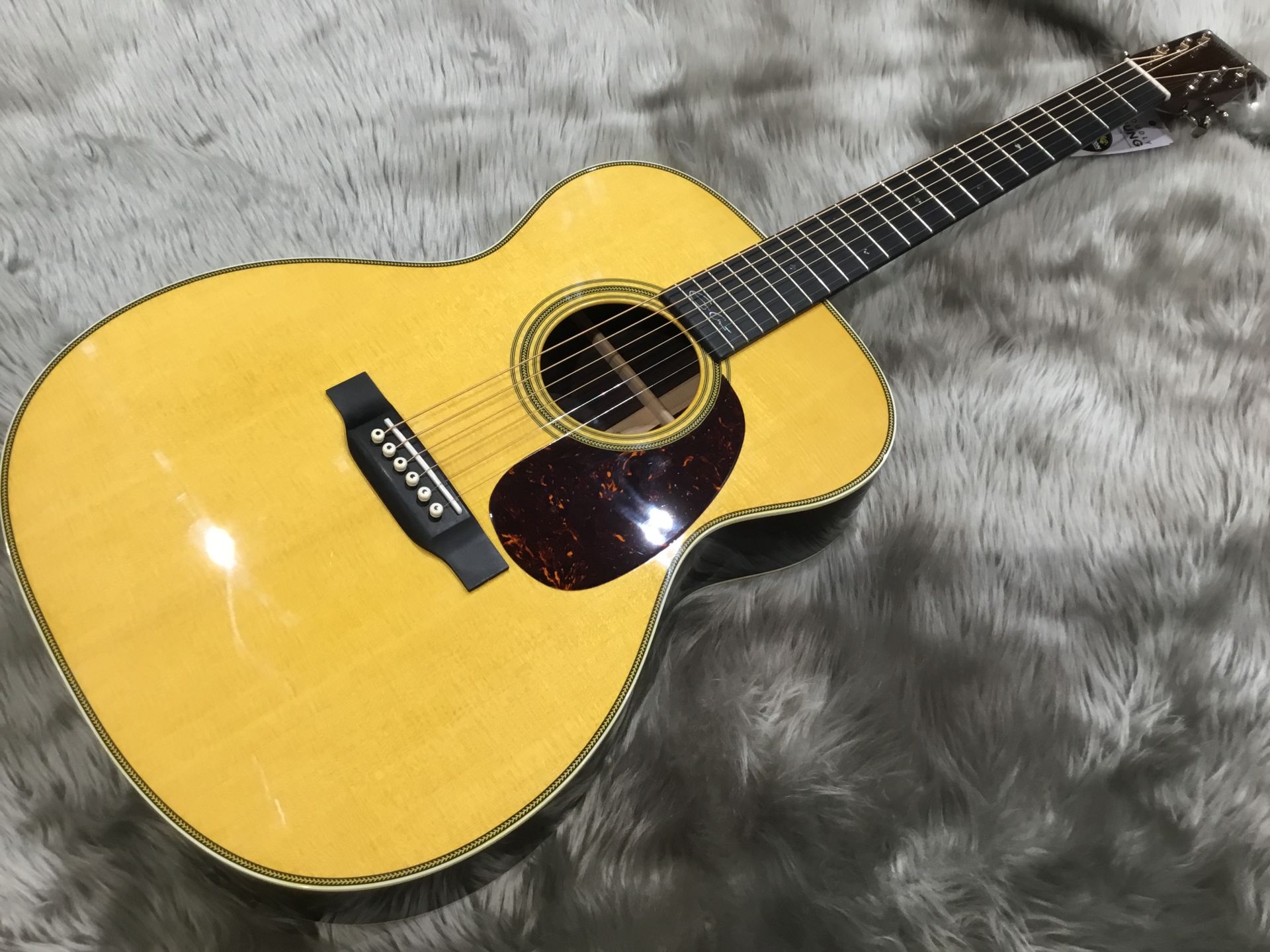 アコースティックギター】皆の憧れ！Martin 000-28ECが入荷！000-18も