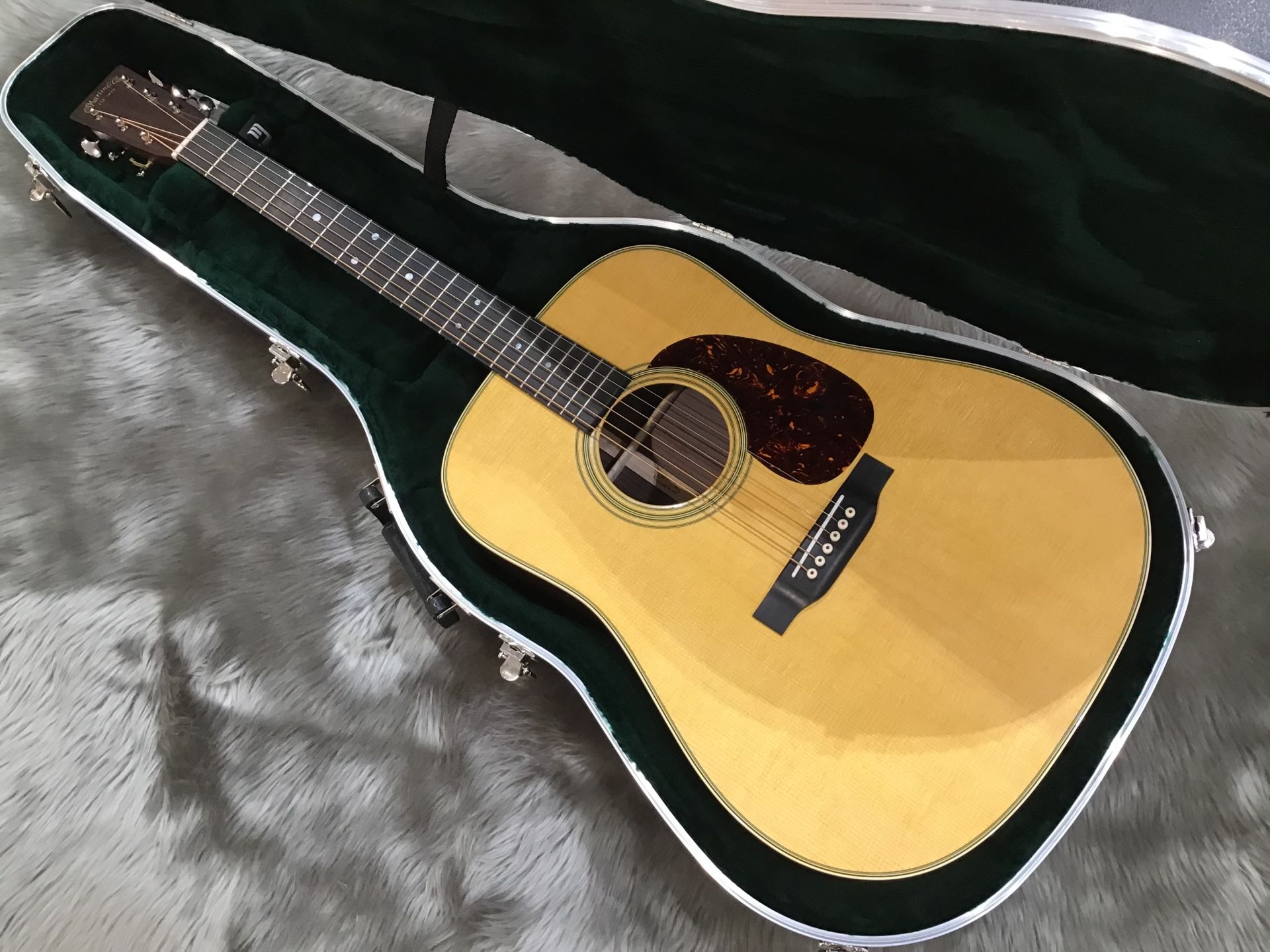 【アコースティックギター】Martin D-28Standardが再入荷！