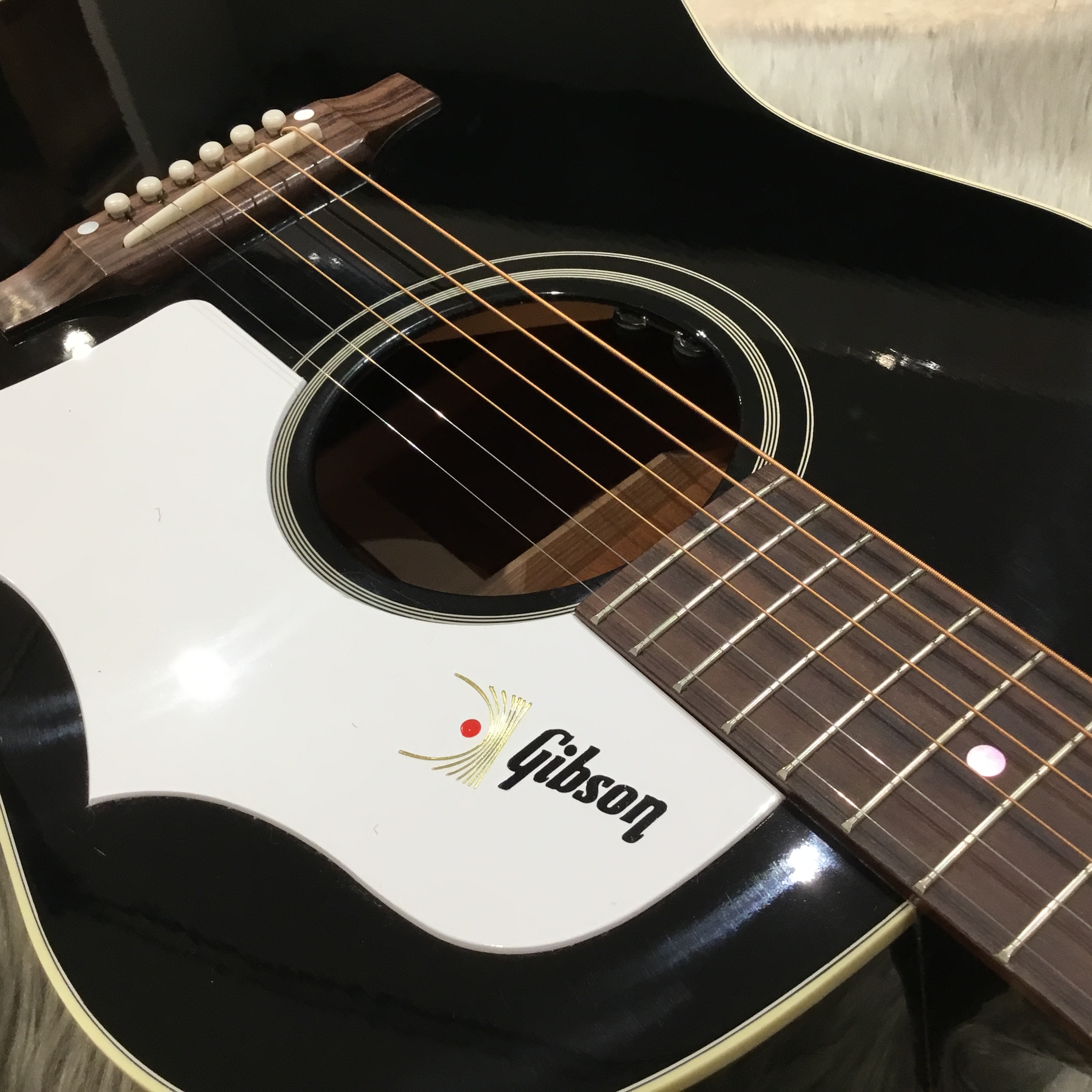 【アコギ】この仕様を探している人も多いはず！Gibson J-45限定モデルが入荷！