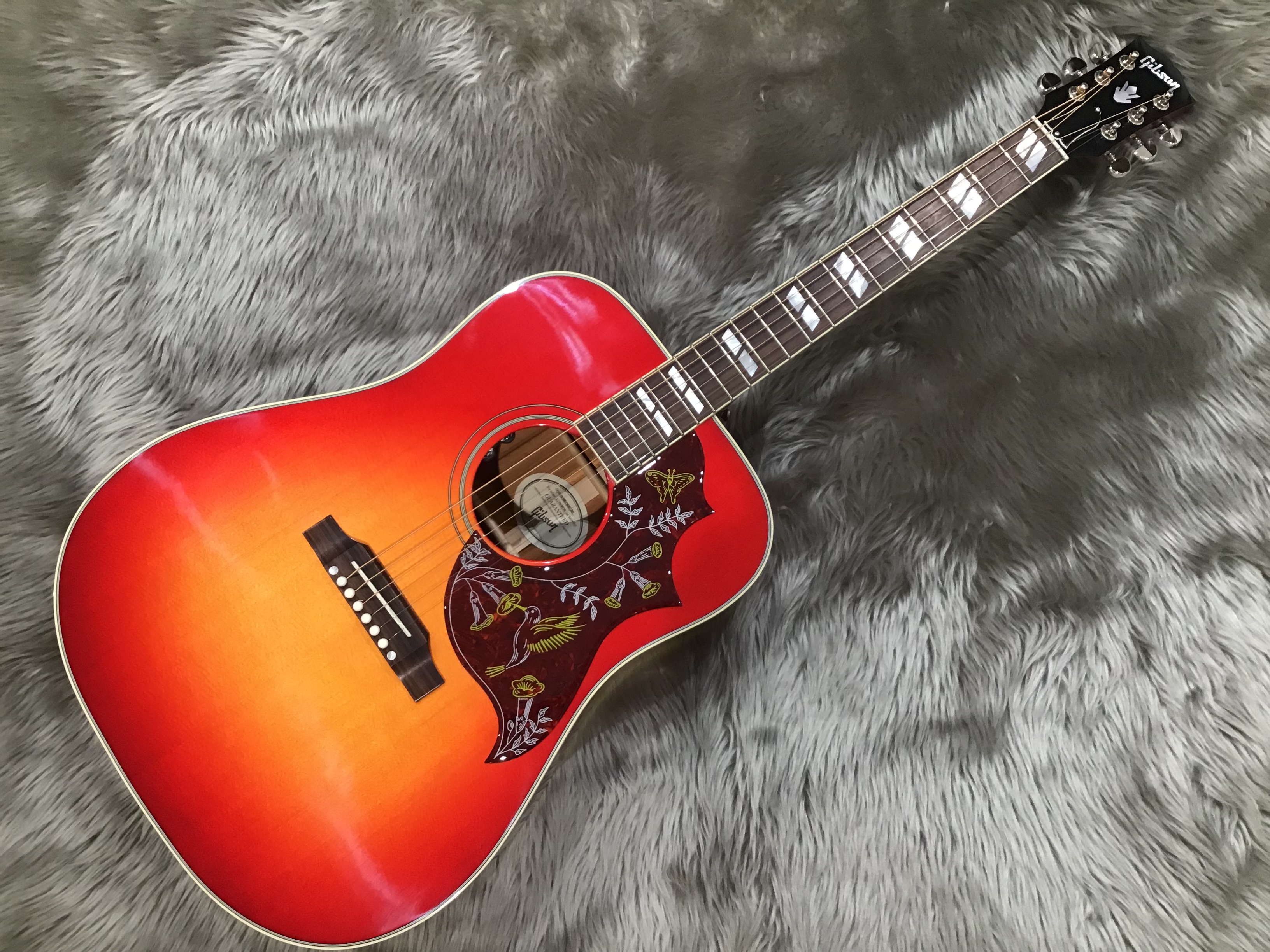 【アコギ】Gibson J-45 Standard、Hummingbirdが再入荷！