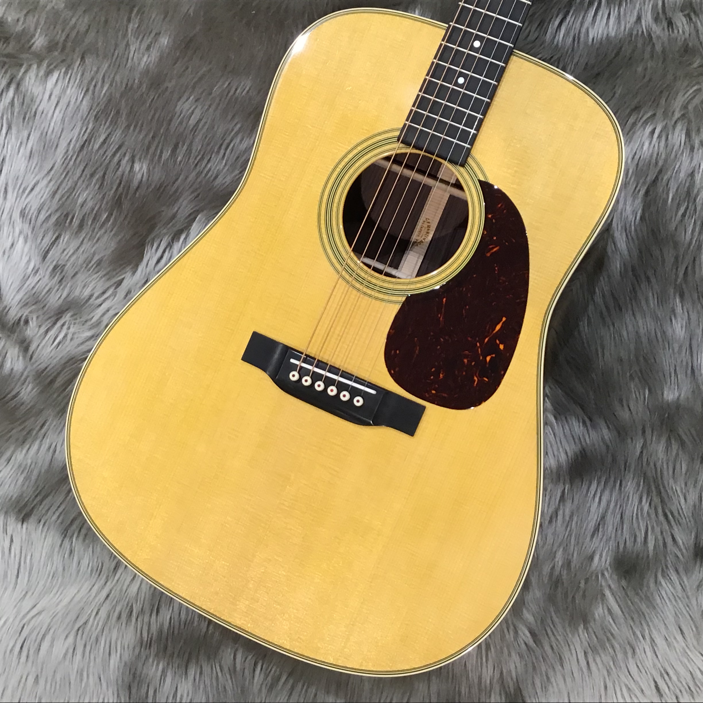 【アコースティックギター】王道モデル！Martin D-28 Standard 再入荷！