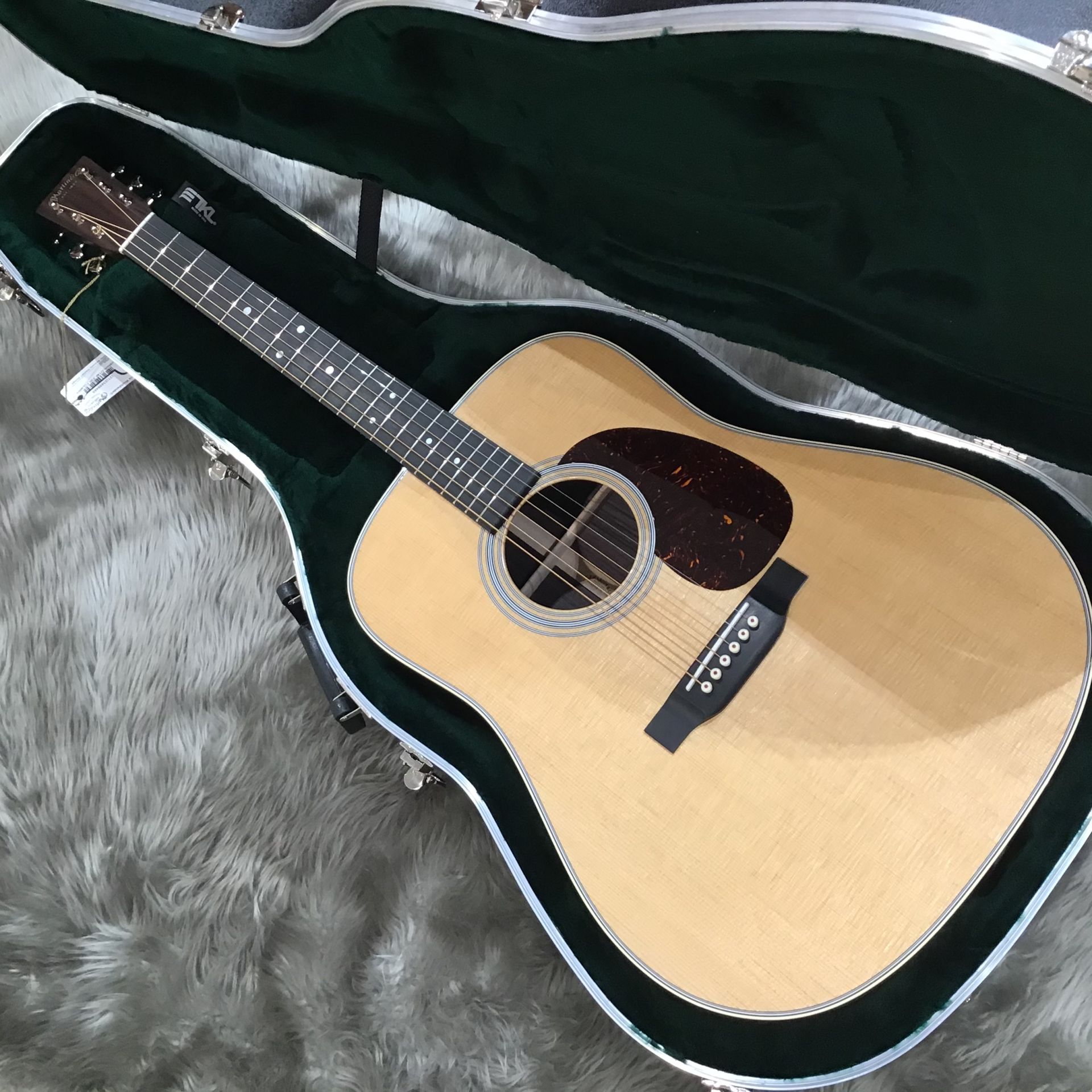 【アコースティックギター】Martin CTM D-28 VTSが奇跡の再入荷！