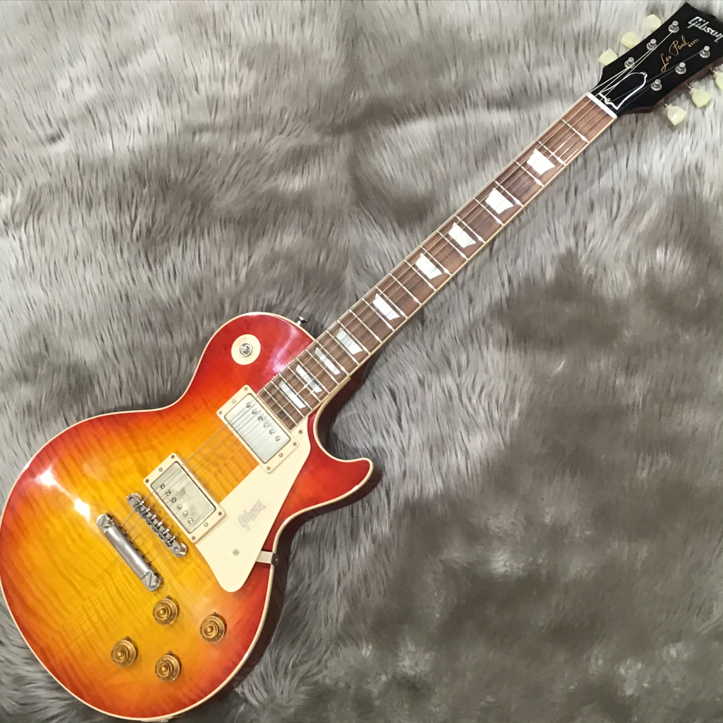 *Gibson（ギブソン）エレキギターをお探しなら島村楽器岡山店へ！ **Gibson（ギブソン）とは ロック・ポップス・ジャズ・メタルなど、様々なジャンルのギタリストに影響を与え続けてきた王道ギターブランド　Gibson(ギブソン)。1954年に発売されたレスポールモデル(P-90ピックアップ搭載 […]