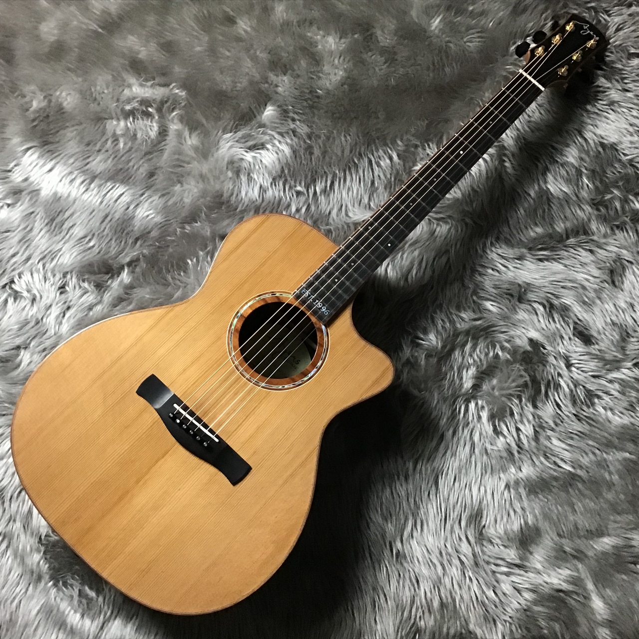 *話題のAyers(エアーズ)25周年モデル、OM07C-1996 Cedar JP Customが入荷！ **憧れの楽器がお得に買える！お得なショッピングクレジットキャンペーン実施中！ [https://www.shimamura.co.jp/shop/okayama/information/20 […]