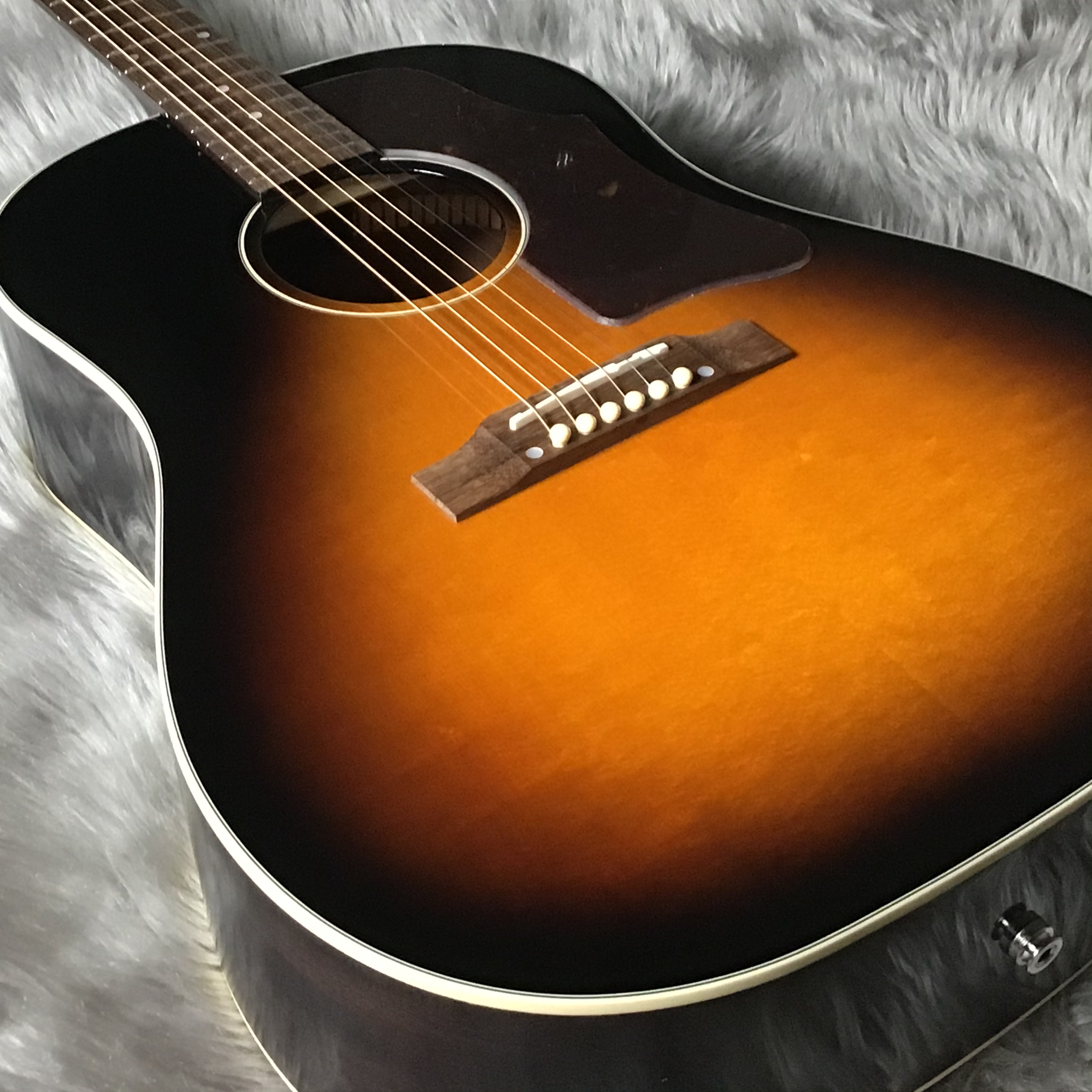 アコースティックギター】Epiphone Masterbilt J-45が入荷