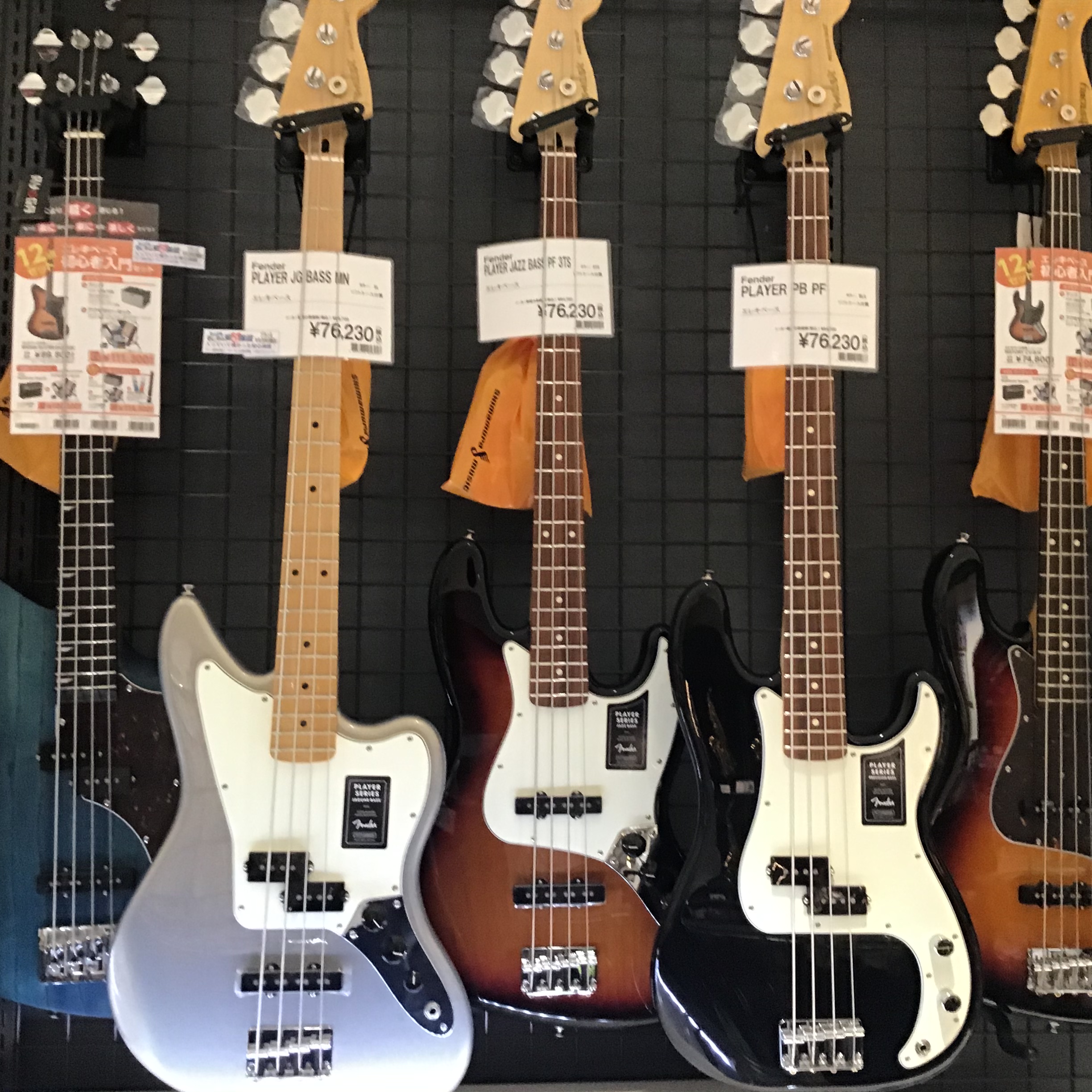 *はじめての人でもオススメ！Fender Playerシリーズ 岡山店で試奏できます！ リーズナブルな価格にて手に入る「Fender Player シリーズ」。ルックスやサウンド面は伝統的な部分を継承しつつも、演奏性は現代風にアレンジされていて、これからベースを弾いて見たい方にもオススメのシリーズで […]