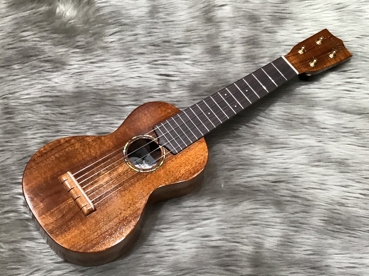 【ウクレレ】tiktik ukulele（ティキティキ ウクレレ）HKS-ABALONEが岡山店に入荷致しました！