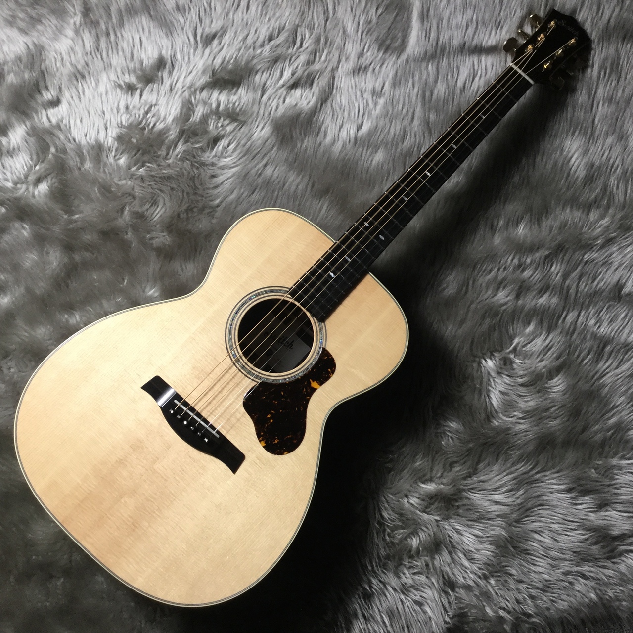 【話題の商品！】Switch Custom GuitarsよりOM-70が入荷！