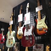 プレミアムなUsed Guitarを期間限定で展示中！