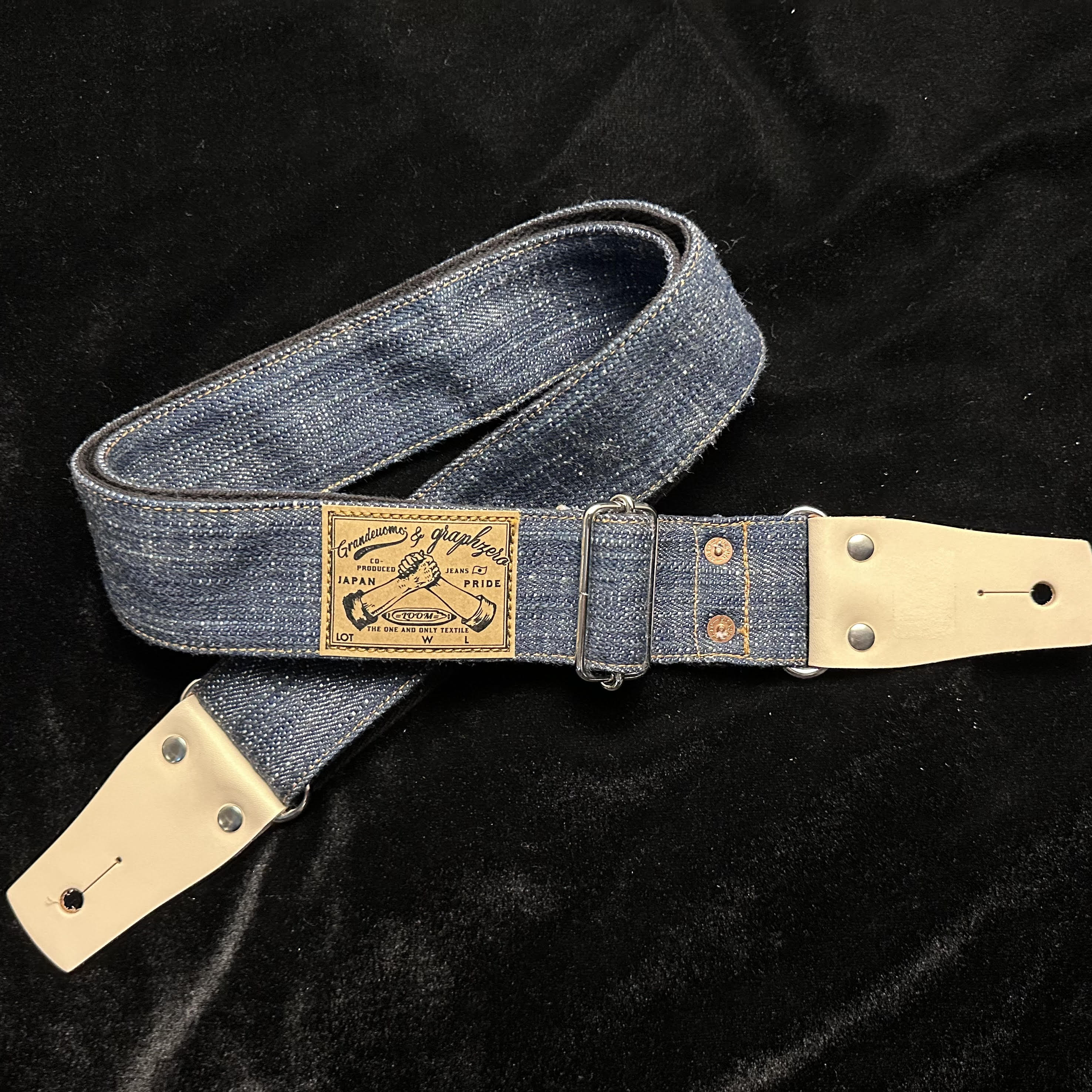 Grande uomoGrande uomo × graphzero コラボモデル graphzero かせ染めデニム
