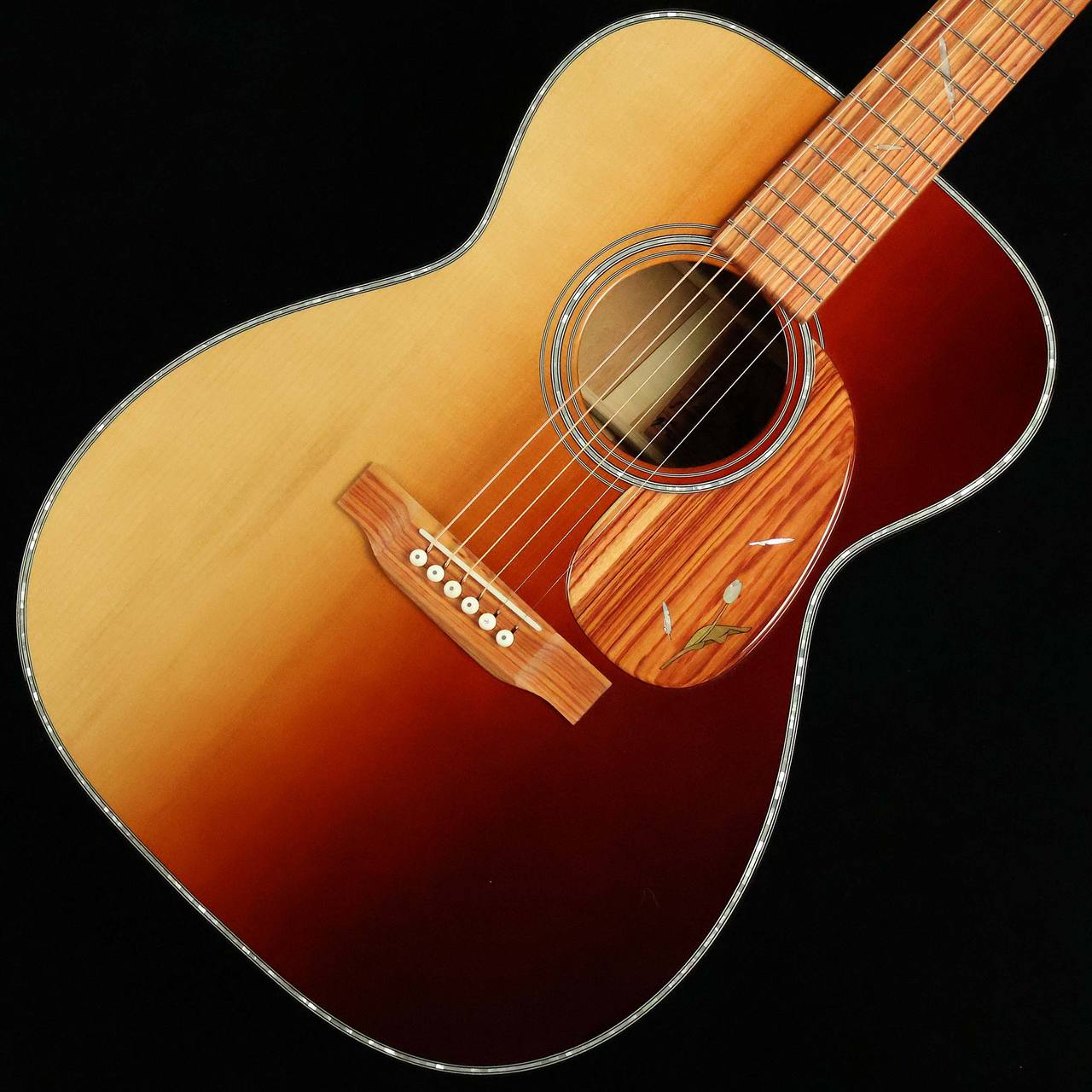 2025大商談会限定モデル、6本のみ製作されたチューリップウッド材を使用した限定モデルです。The Eagle TWC/ATB Type F