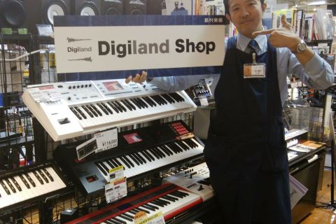 スタッフ写真 店長 平野