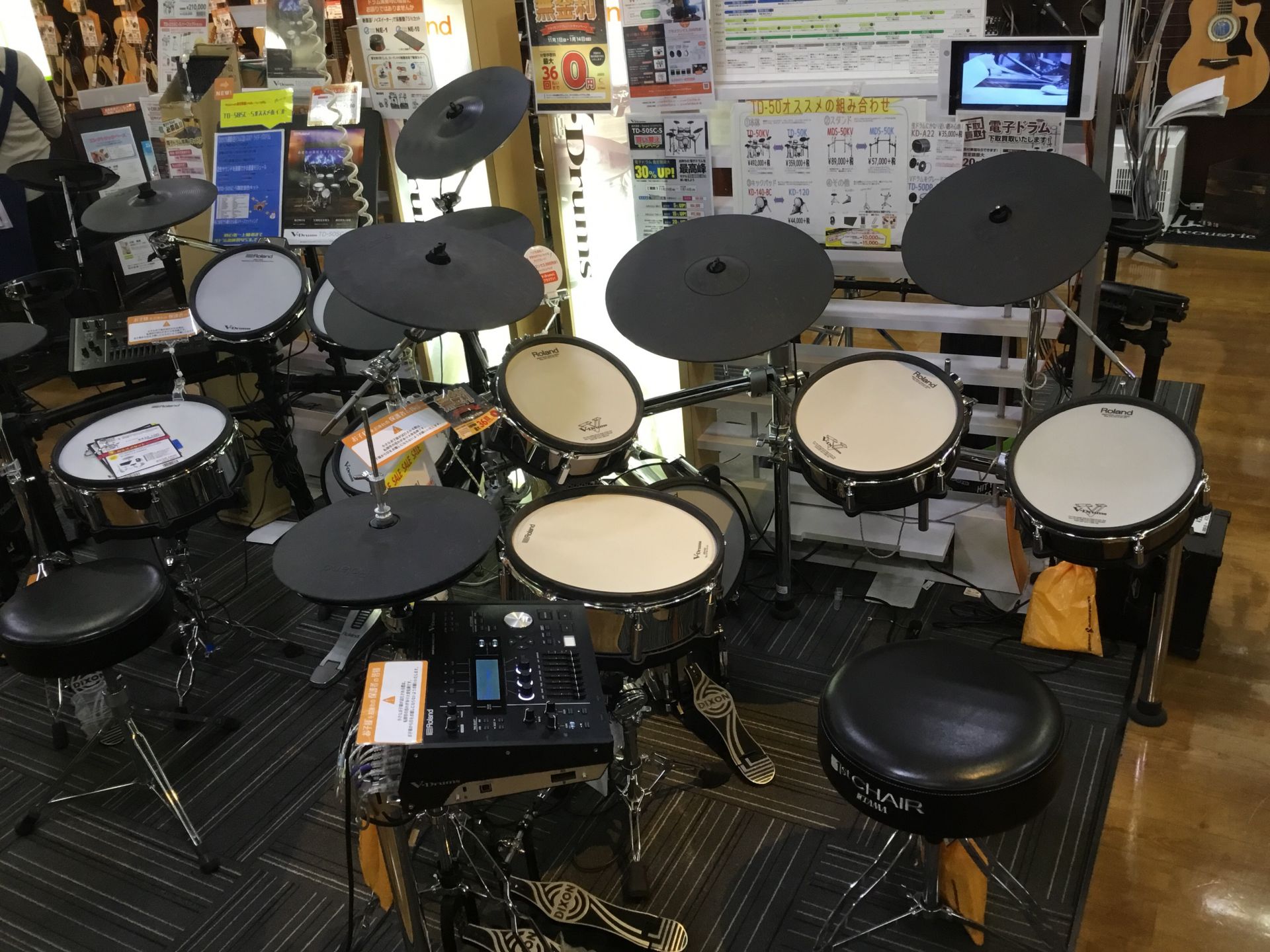 *Roland（ローランド）、YAMAHA（ヤマハ）が勢ぞろい！ ***電子ドラムを選ぶなら岡崎店へ！ こんにちは！ドラム担当の福井です！]][!島村楽器イオンモール岡崎店では、人気モデルや話題の新商品をはじめ、電子ドラムを多くそろえています！!] ]]実際に触れながら、叩いた感触や音色を体感してい […]