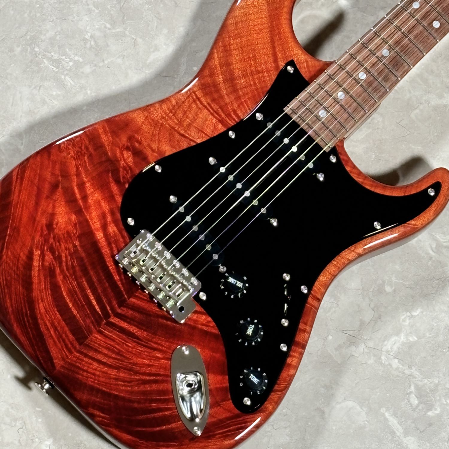 エレキギターMOMOSE MC-BURL MAPLE LTD/NJ