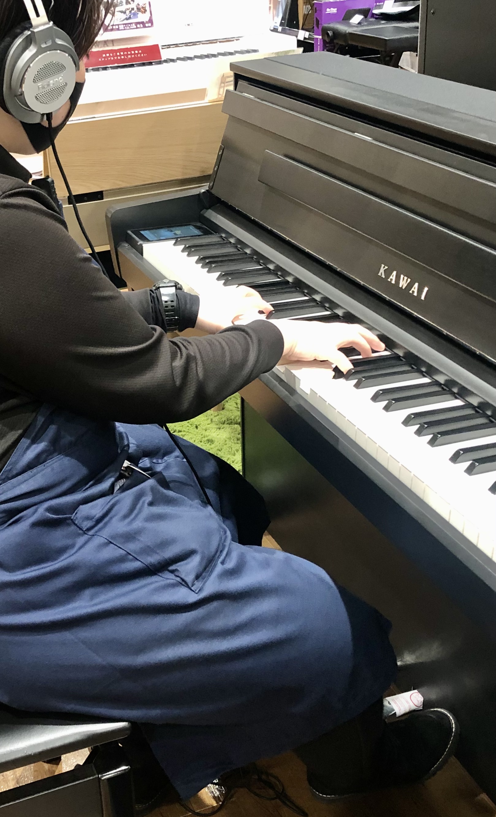 担当:ピアノアドバイザー:松田SCA901を弾いてみて