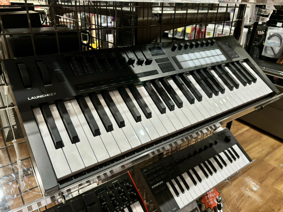 NovationLaunchkey 49 Mk4