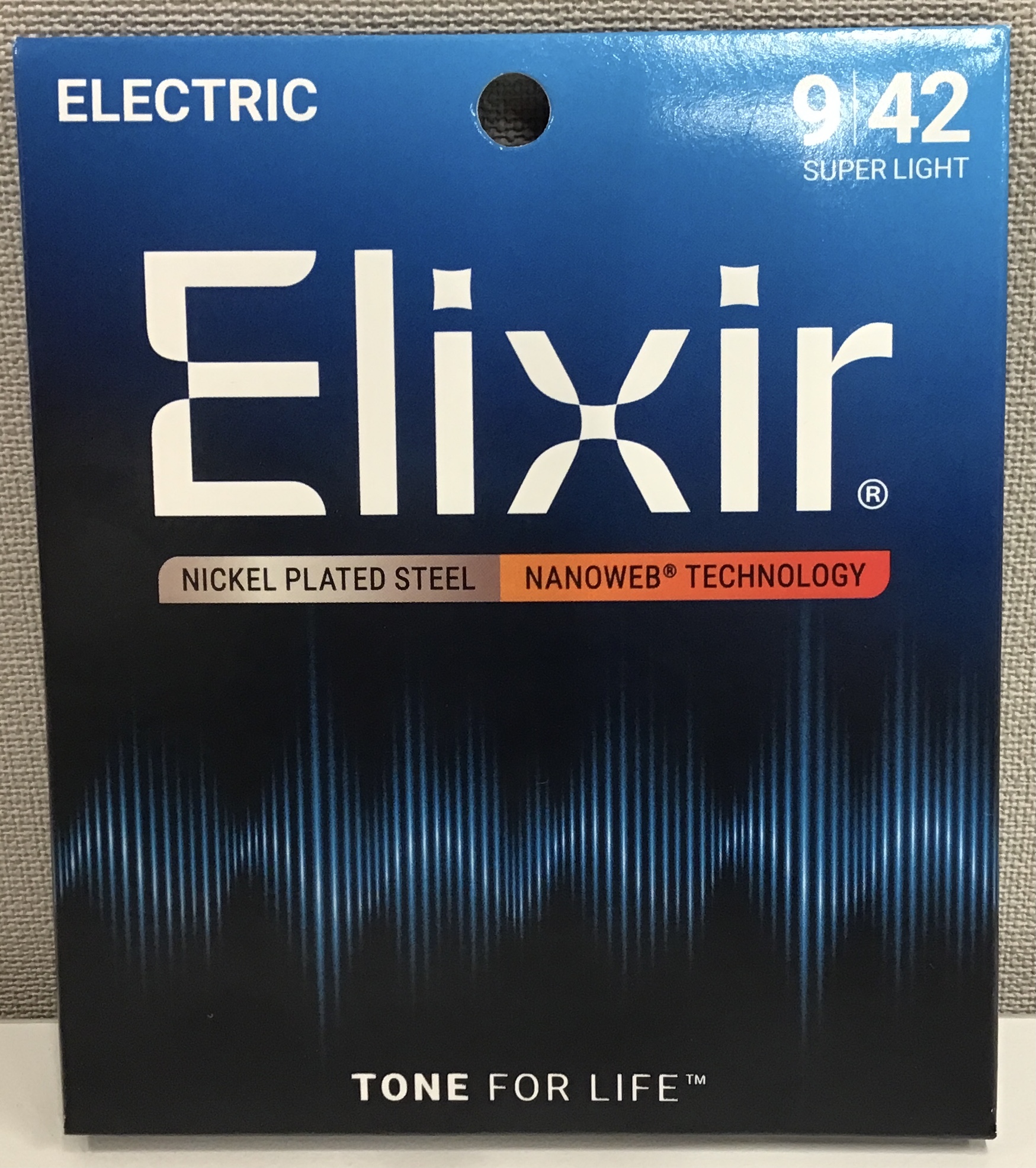 Elixir 12002 N　NANOWEB Super Light