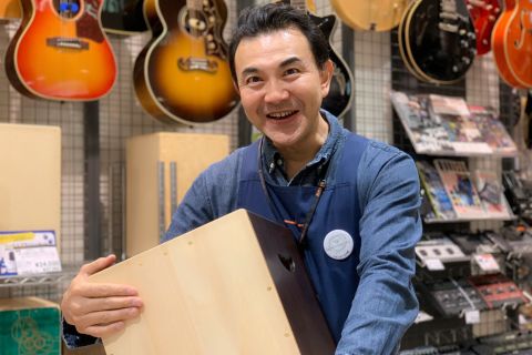スタッフ写真 店長 村上