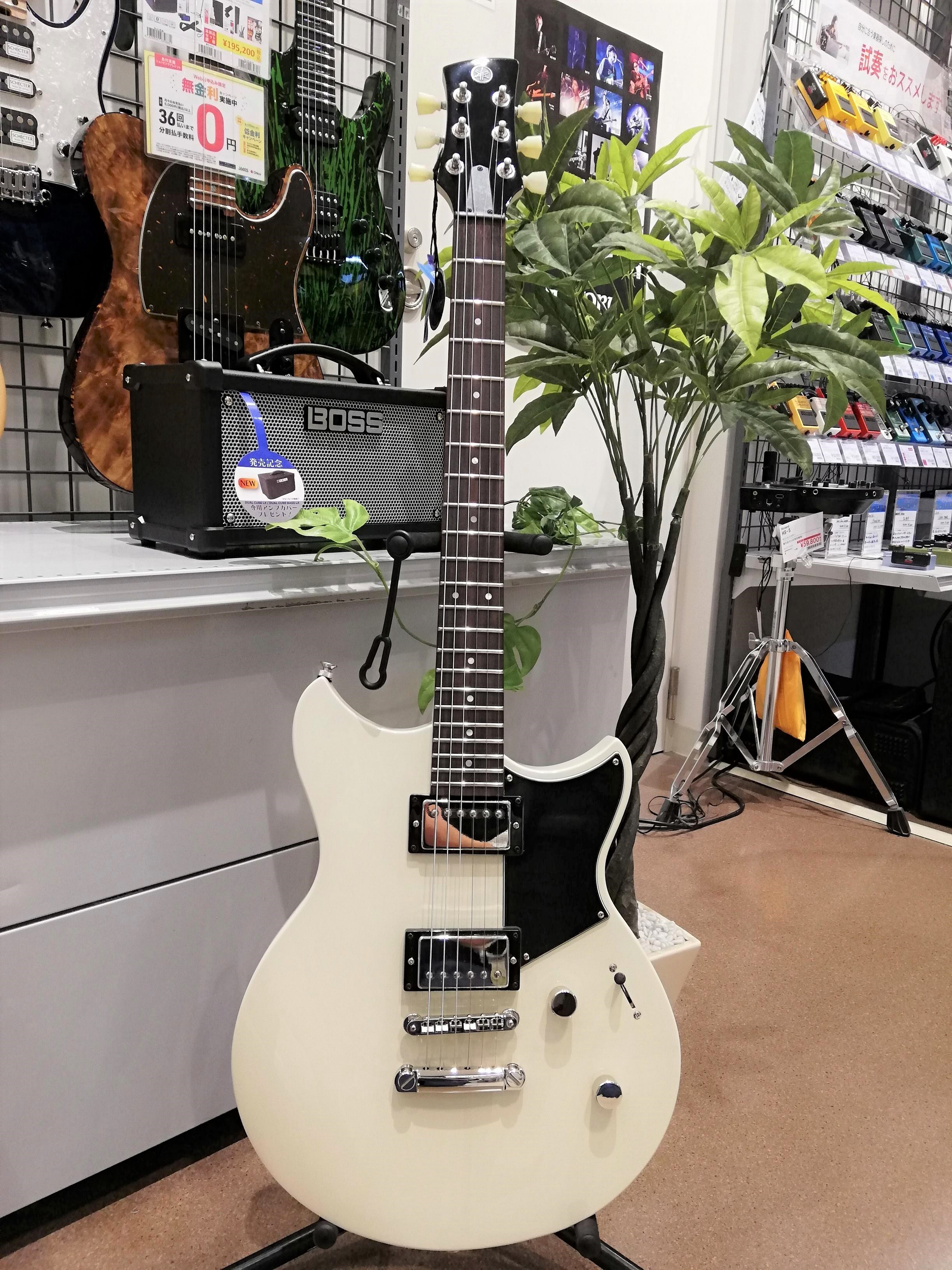 エレキギターYAMAHA REVSTAR RSE20