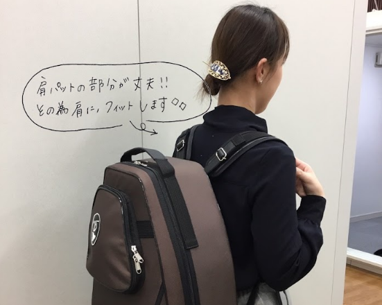 こんにちは！かれこれホルンを吹き続けて10数年。イオンモール大高店 管楽器アドバイザーの長井です。街でよく見かけるケースといえば、マーカスボナのケース。4年前に、晴れてマーカスボナユーザーになった私がこのケースの魅力をたっぷりお届けいたします！実際にご購入いただいたお客様のレビューもご紹介しておりま […]