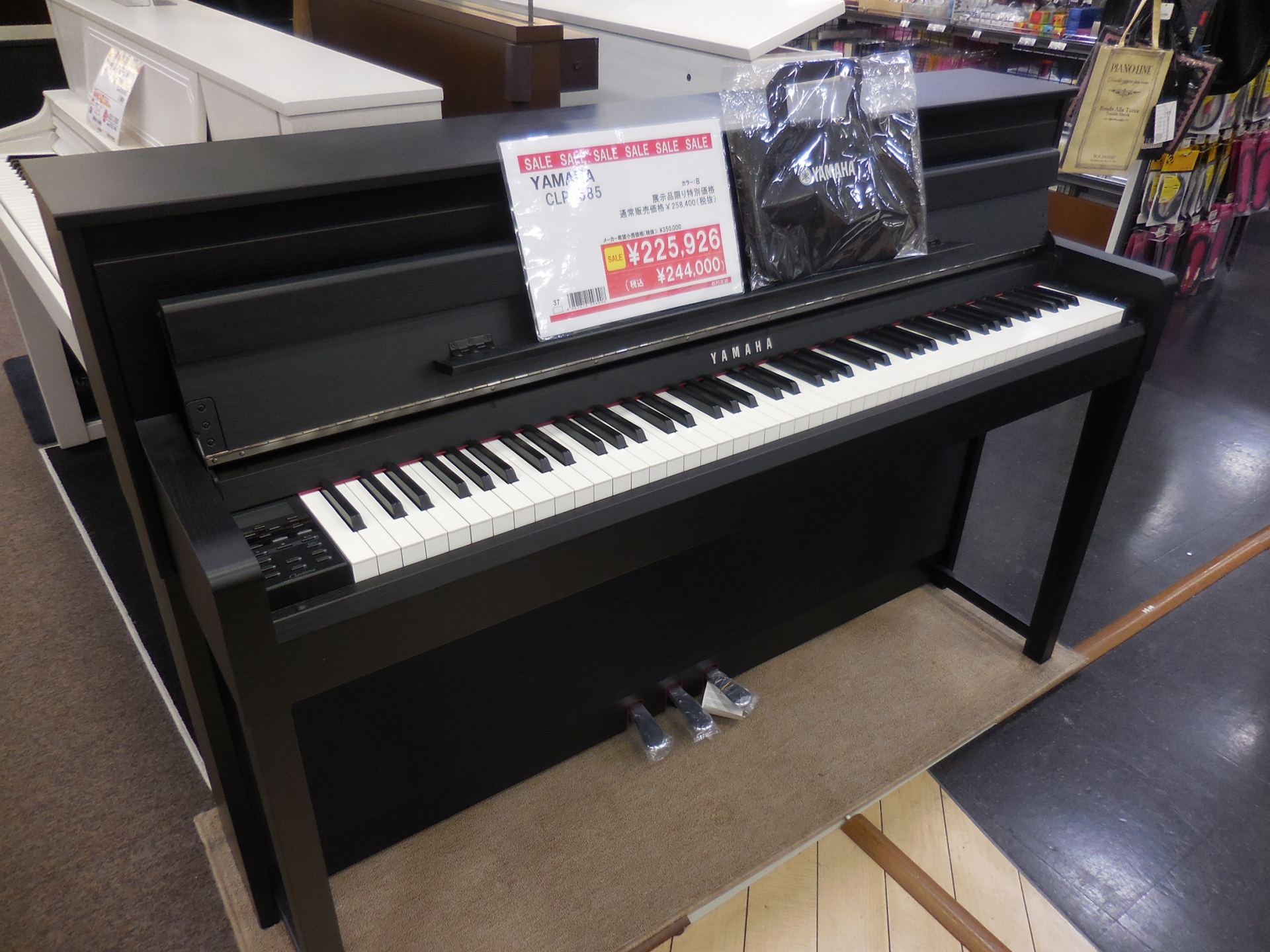 電子ピアノSALE】YAMAHAクラビノーバシリーズ(CLP-575、585)がお買い得