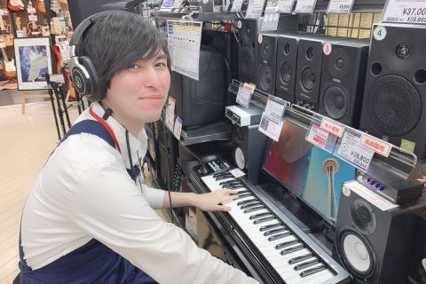 スタッフ写真 浅海