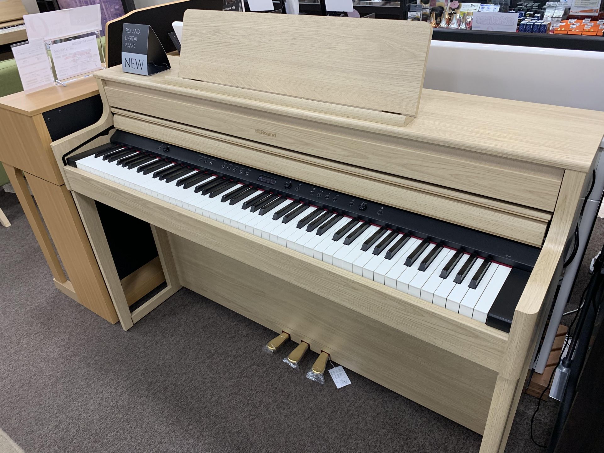 【電子ピアノ】Rolandの電子ピアノ新製品「HP702」「HP704」入荷しました！