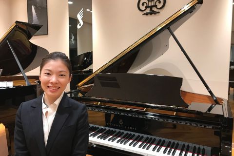 スタッフ写真 ピアノ(ピアノ・コンサートイベント担当) 髙宮