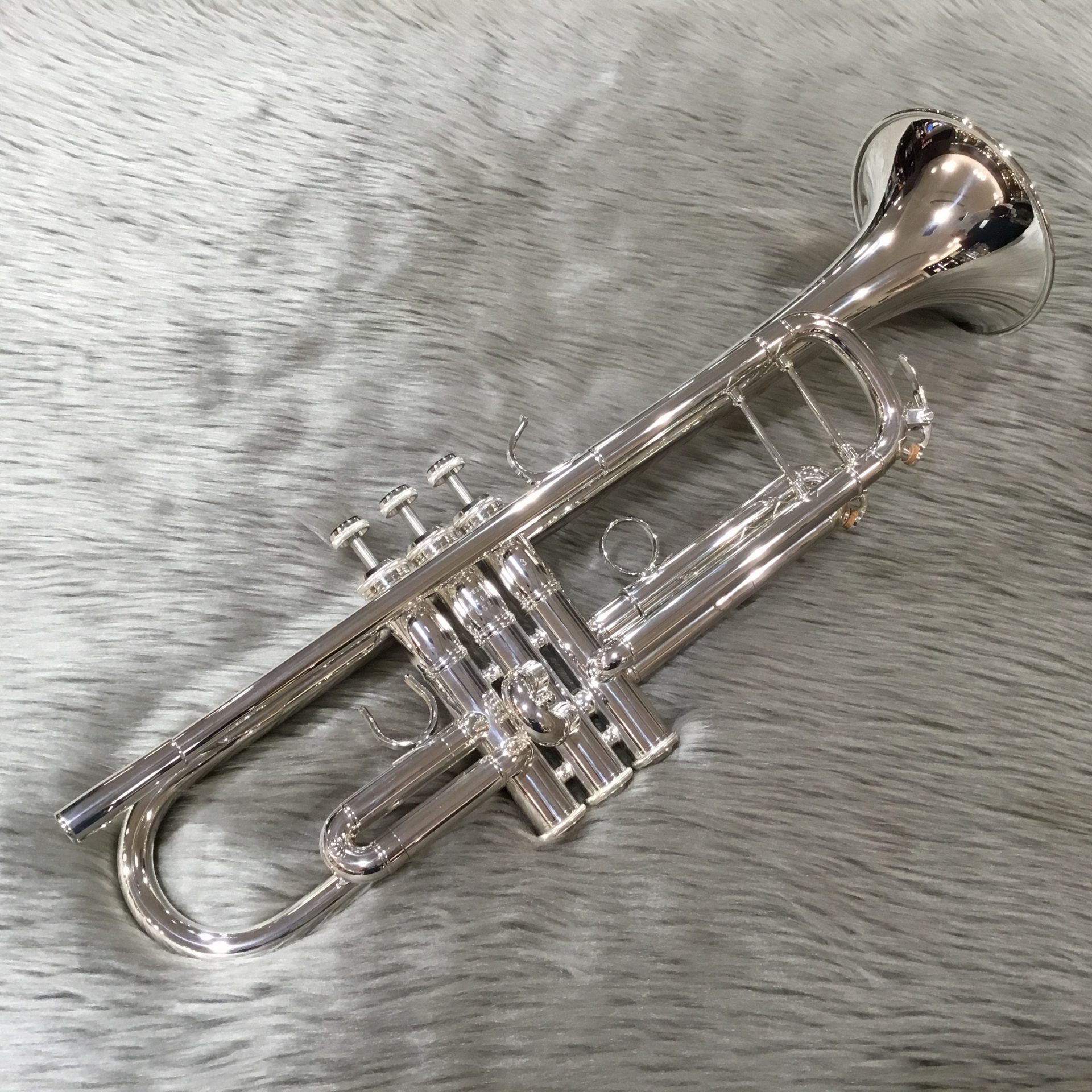 【限定入荷！】島村楽器×YAMAHAコラボモデル “YTR-8335SLSE”