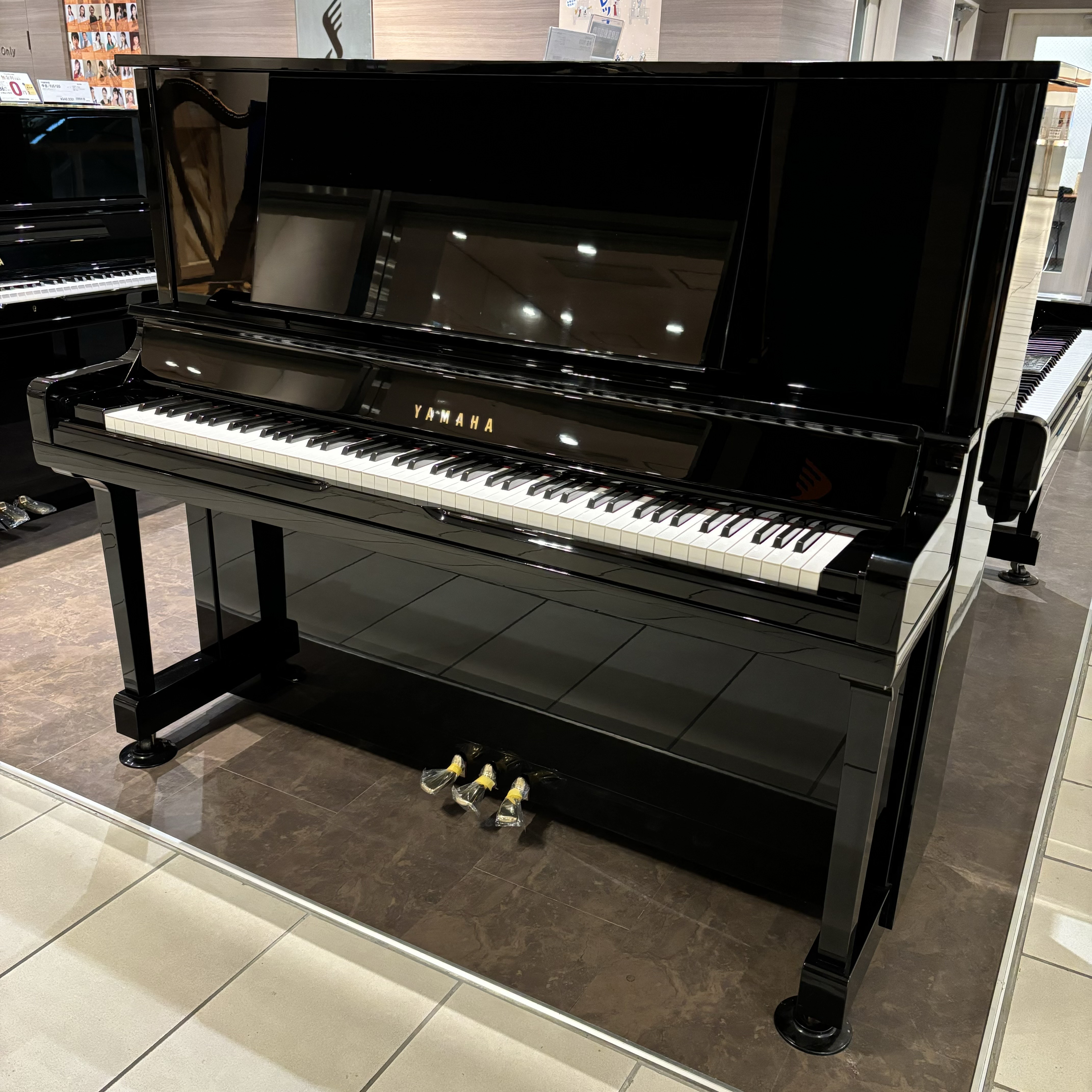 中古ピアノ新入荷情報」3月12日 ヤマハのX支柱モデルの木目調が入荷！｜島村楽器 ららぽーと柏の葉店