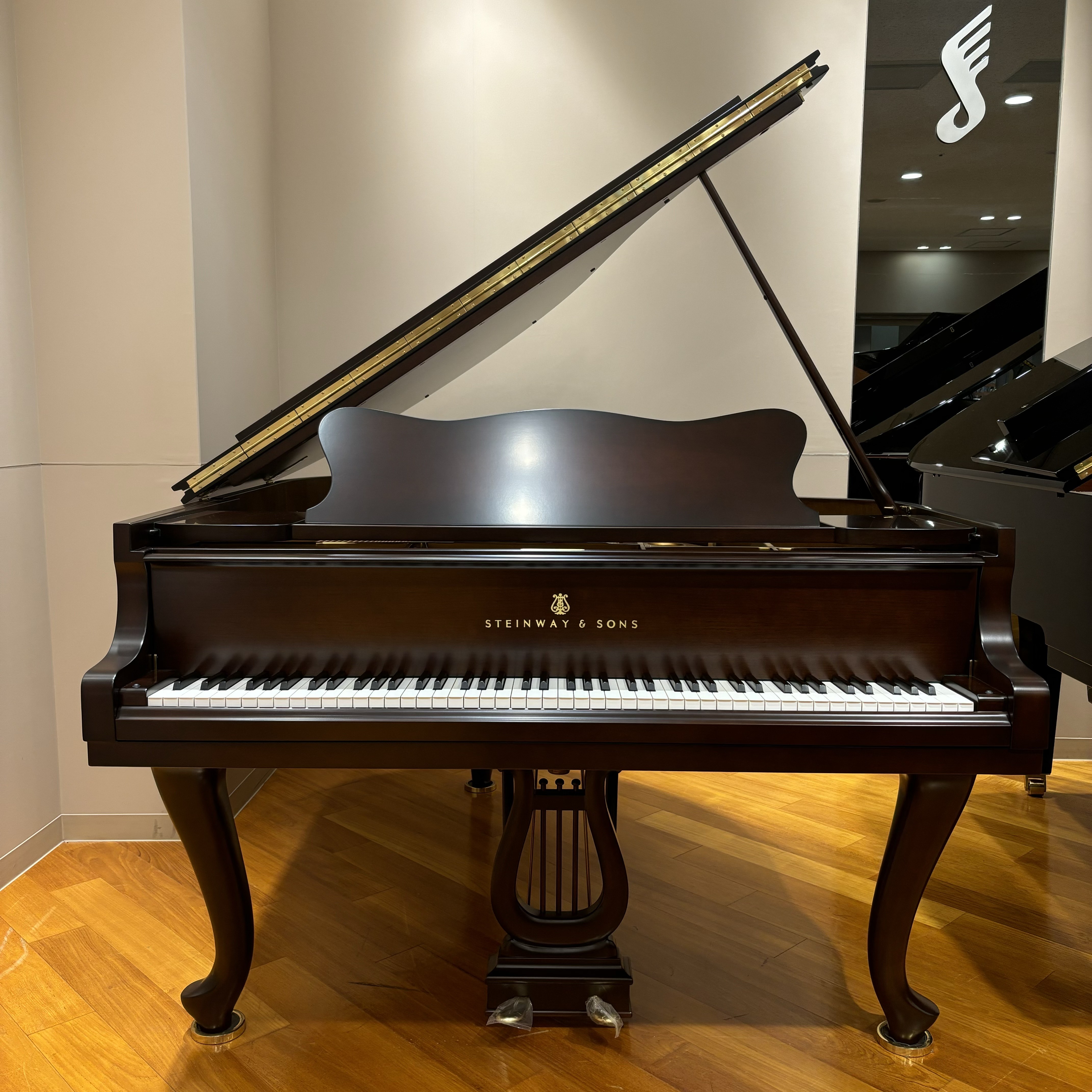 STEINWAY&SONS【中古】O型
