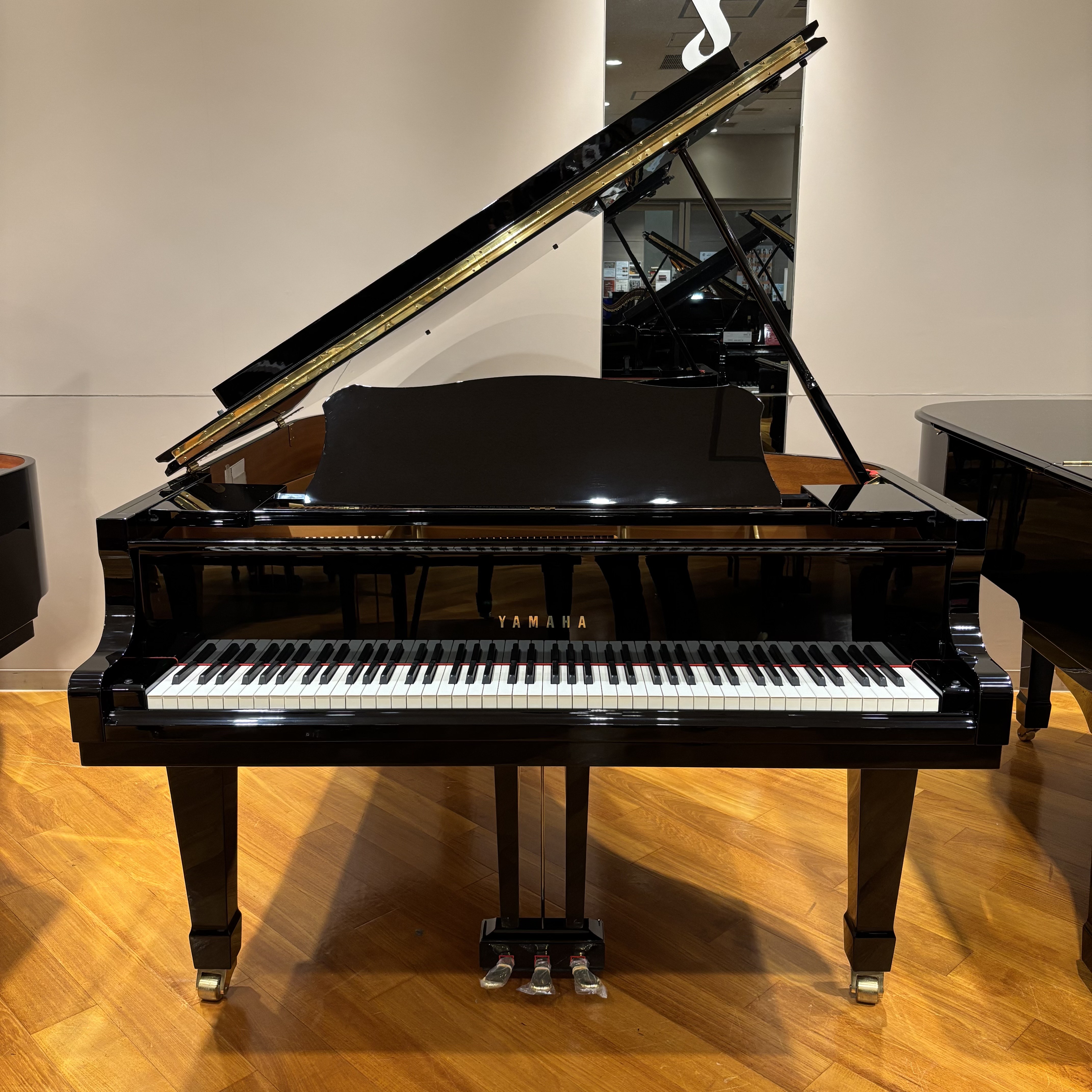 YAMAHA【中古】C3L