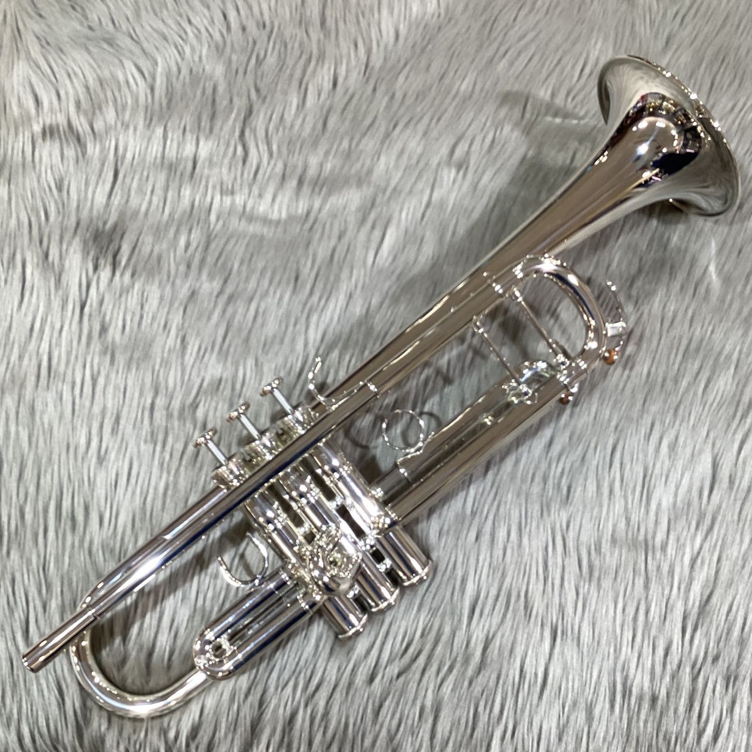 B♭トランペットYTR-8335WS