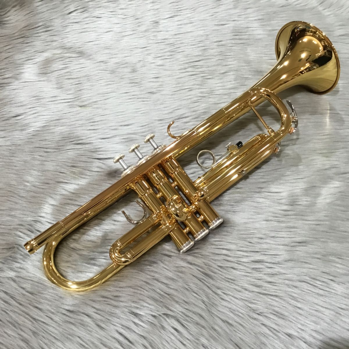 B♭トランペットYTR-3335