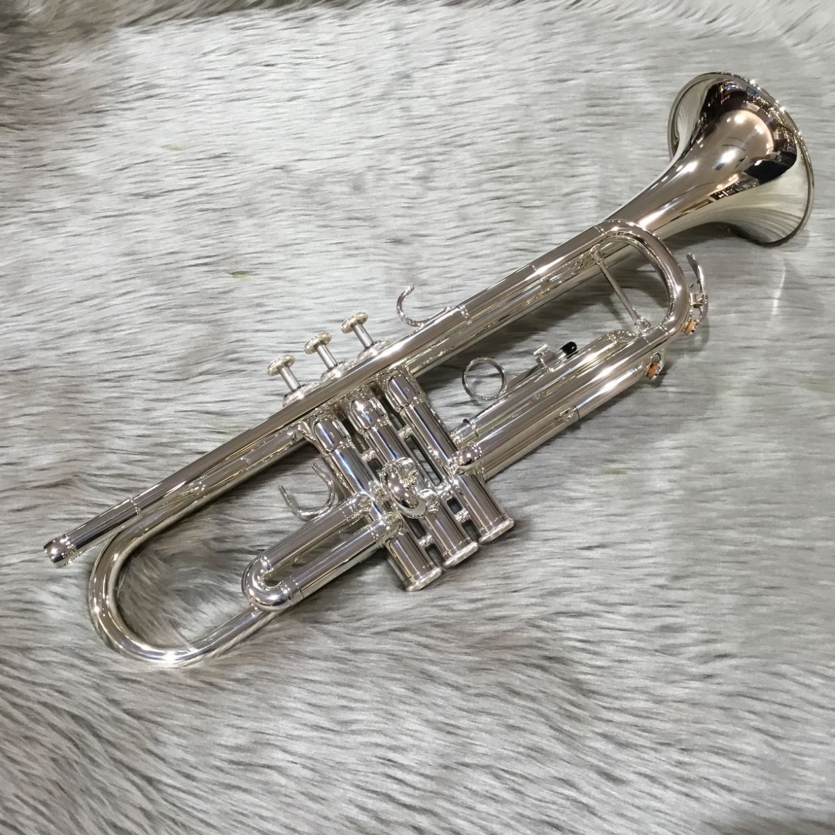 B♭トランペットYTR-3335S