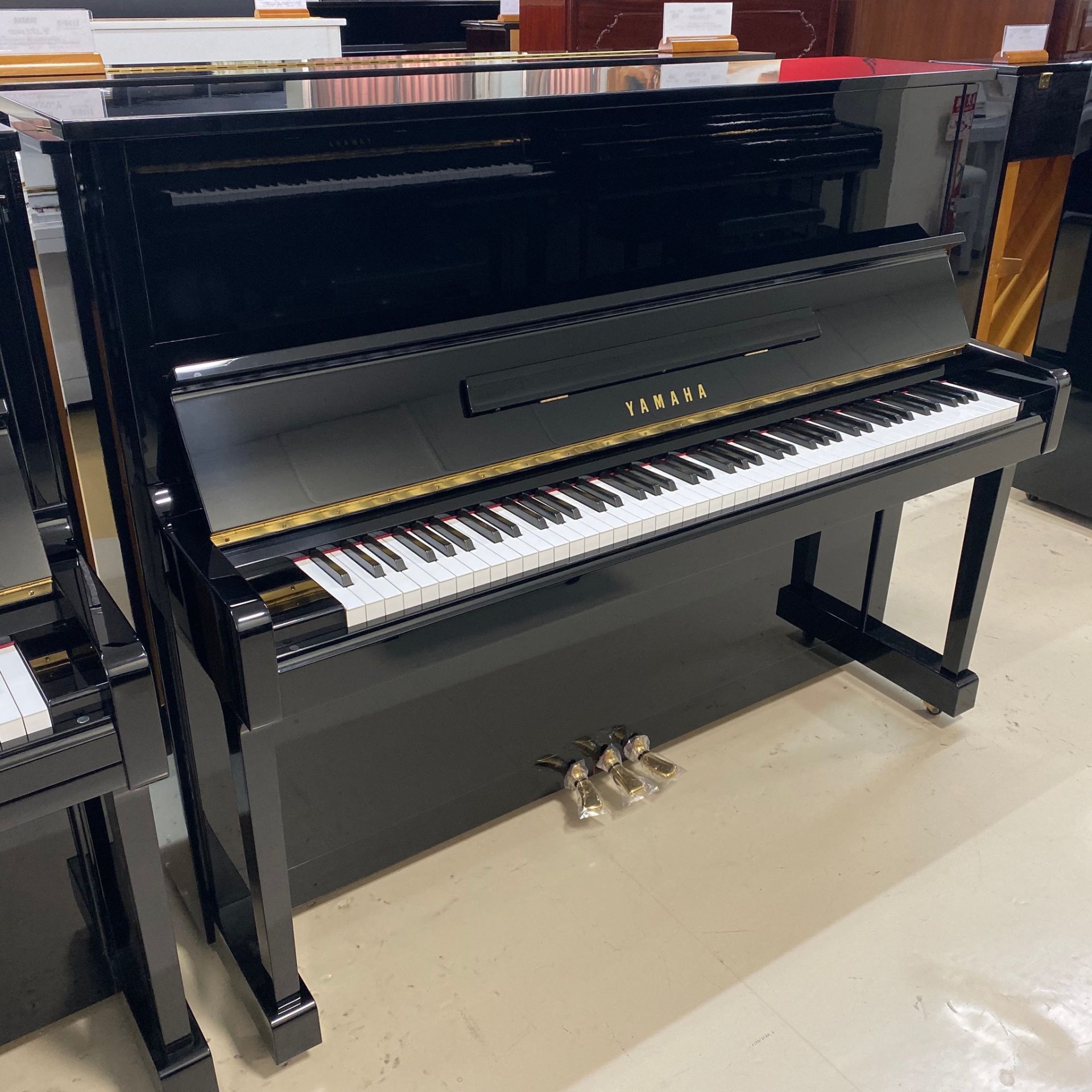 **ヤマハU10bl　1989年製　同年のモデルが2台ございます♪ |*品番|[https://info.shimamura.co.jp/piano/list/8220.html:title=ヤマハU10BL　1989年製]| |*販売価格（税込）|[!￥393,800!]| |*詳細|今なら198 […]