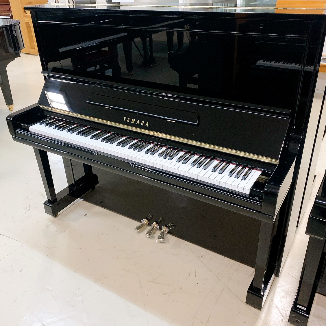 中古アップライトピアノ YAMAHA M2H 高さ108cm 製造1971年