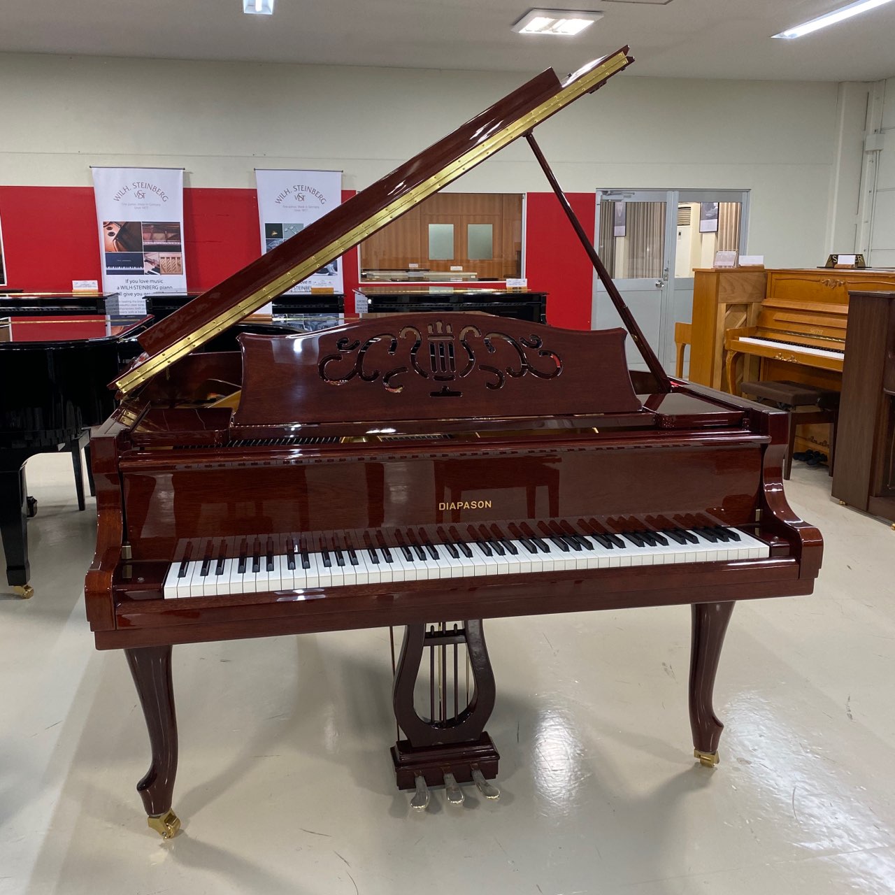 ディアパソンピアノ DIAPASON－国産－の奥深さ！ DG183、DG163F展示中