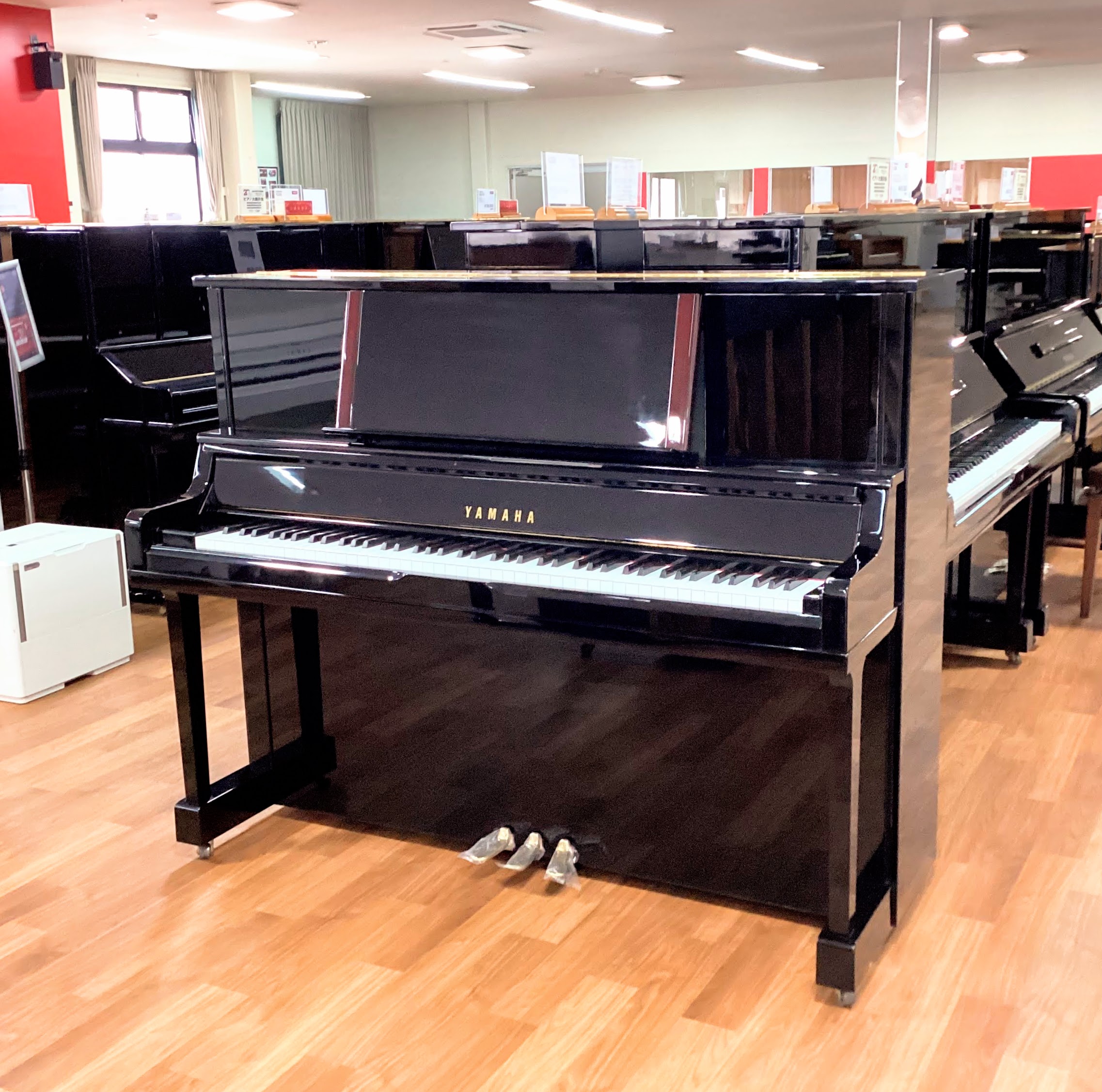 中古アップライトピアノヤマハ UX100